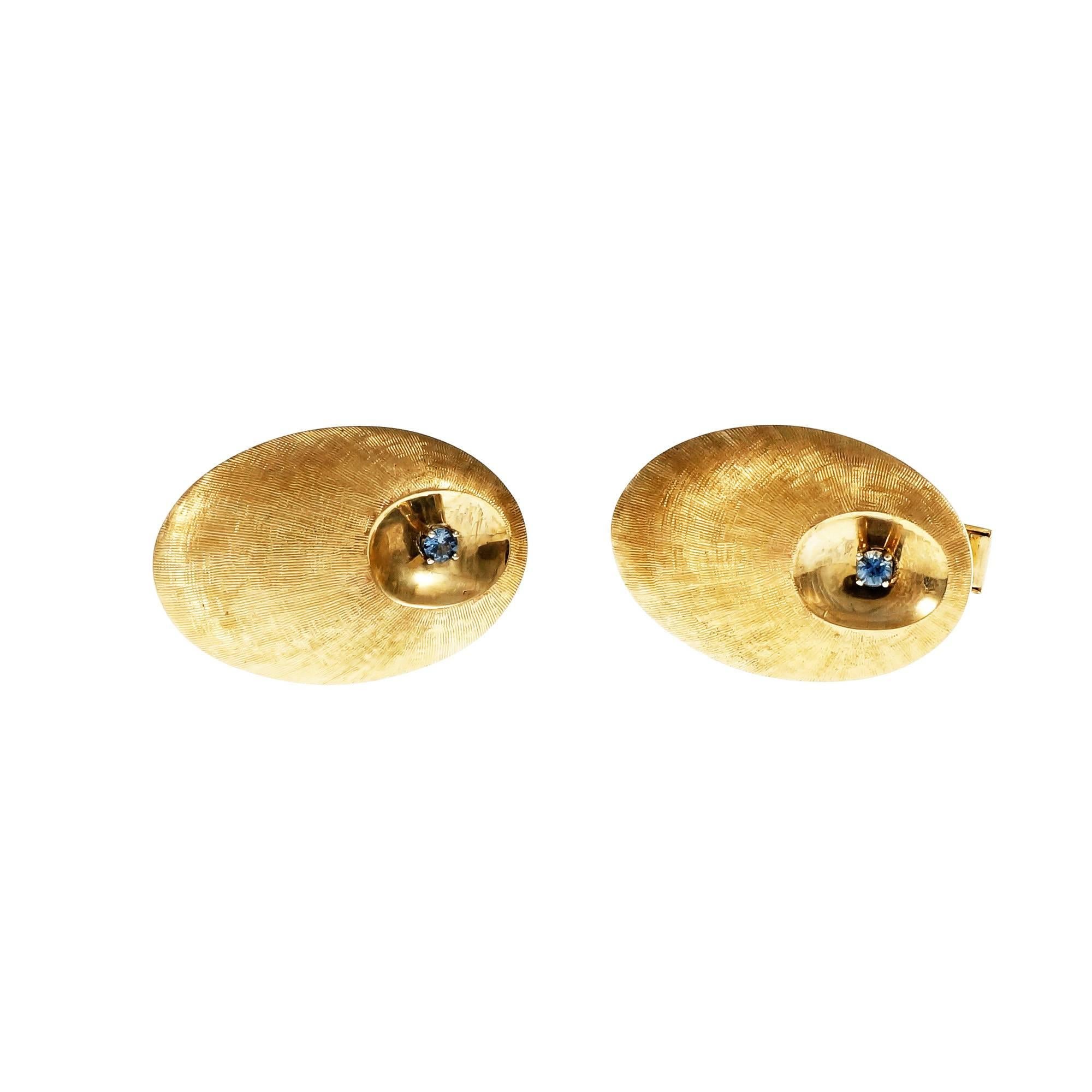 Zaffiro a mano con finitura fiorentina, bracciale ovale in oro A Link in vendita