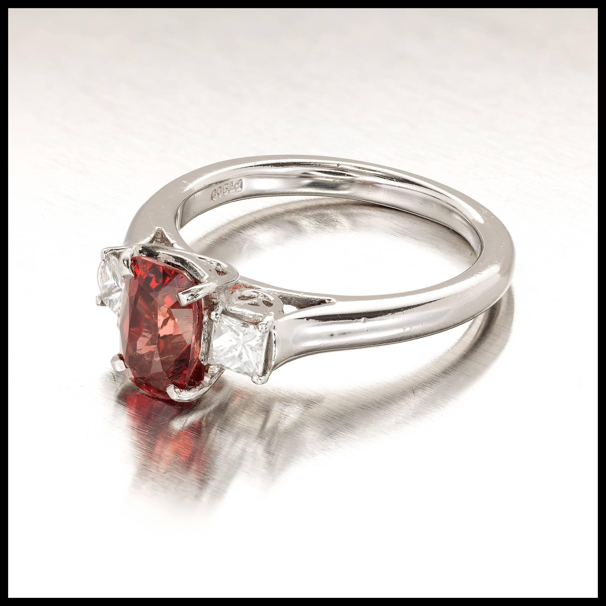 Verlobungsring mit drei Steinen, GIA-zertifiziert 1,37 Karat Spinell-Diamant Platin im Zustand „Gut“ im Angebot in Stamford, CT