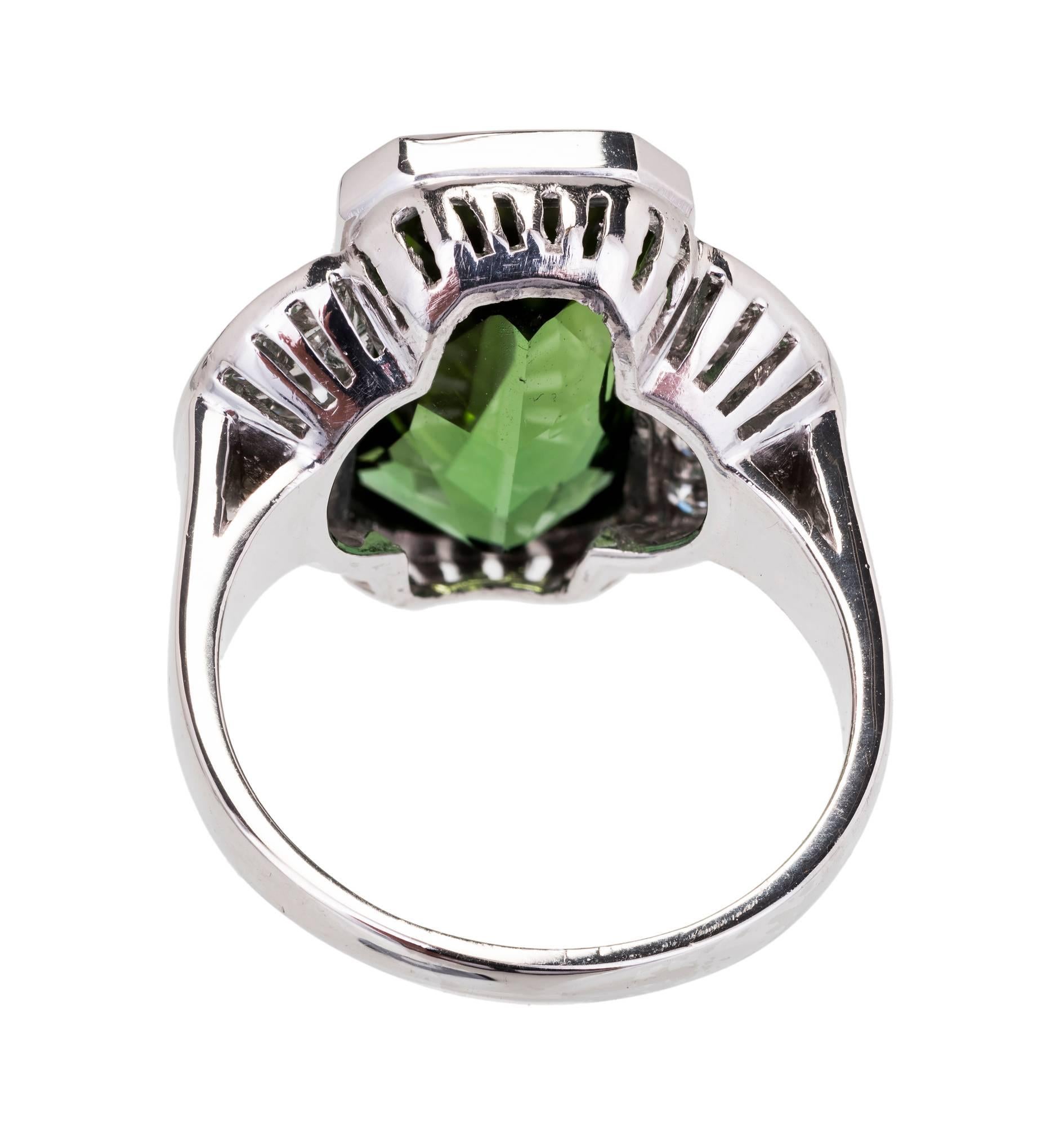 7.46 Carat Green Tourmaline Pavé Diamond Platinum Cocktail Ring In Good Condition For Sale In Stamford, CT