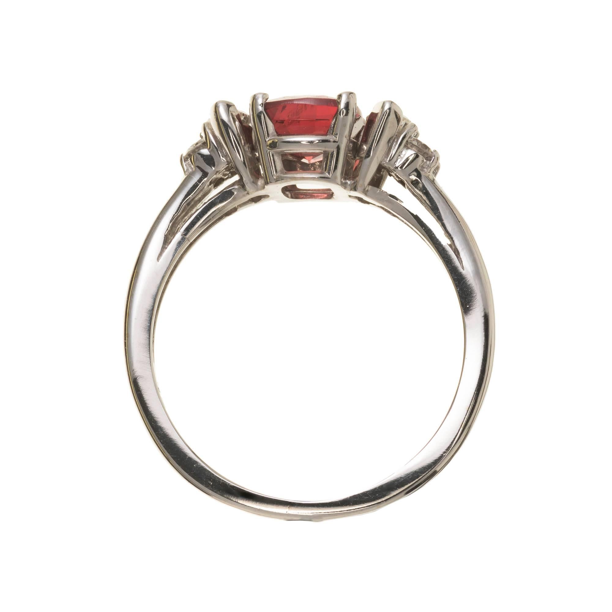 Dana 1.39 Carat Orange Red Spinel Diamond Gold Three-Stone Engagement Ring For Sale 3