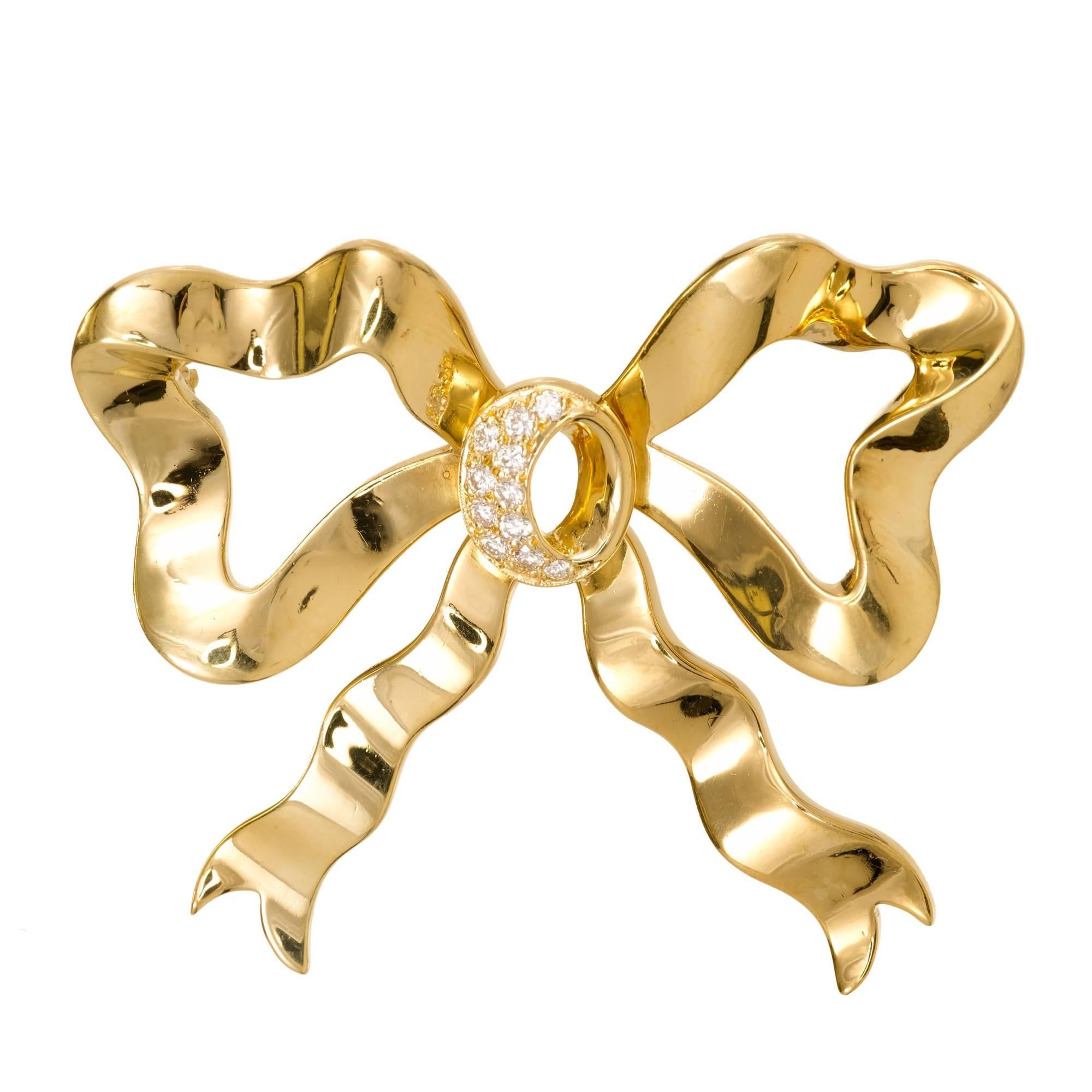 Cellino White Diamond Bow Yellow Gold Brooche For Sale