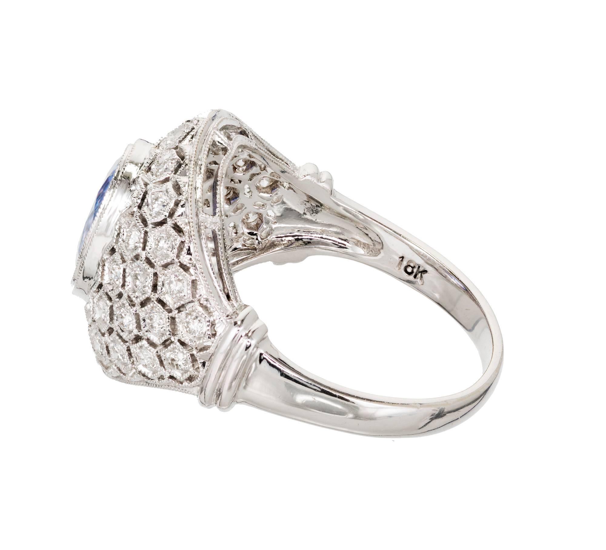 GIA zertifizierter natürlicher blauer Saphir Diamant Dome Cluster Cocktail Ring im Angebot 1