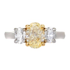 Peter Suchy EGL Certified 1.58 Carat Three-Stone Diamond Gold Engagement Ring 9
