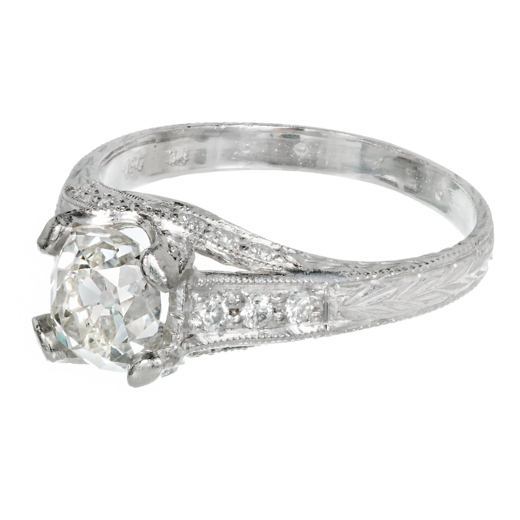 Peter Suchy  Bague de fiançailles en platine avec diamant taille coussin de 1,34 carat en vente 1