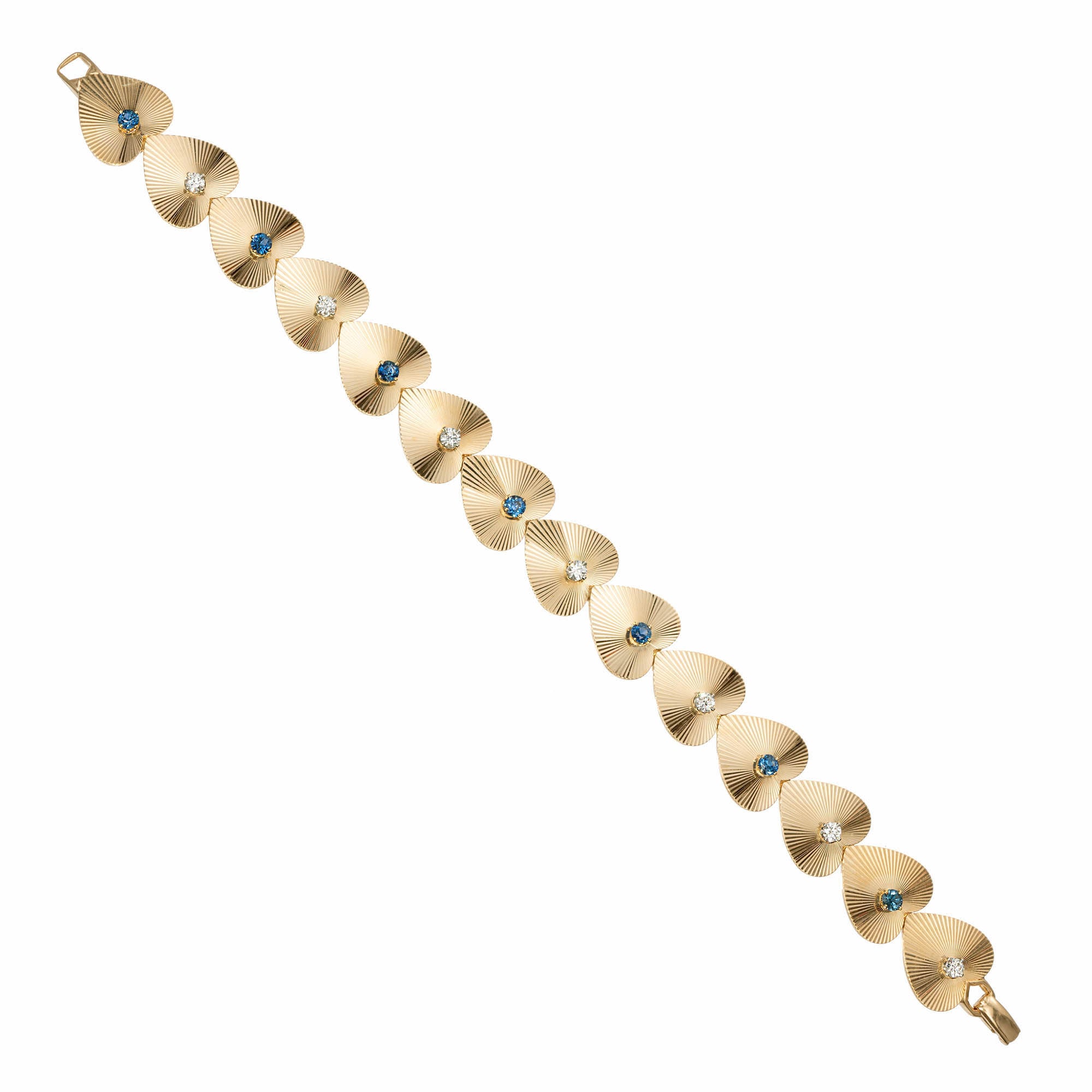 Gold Heart Link Bracelet For Sale at 1stDibs