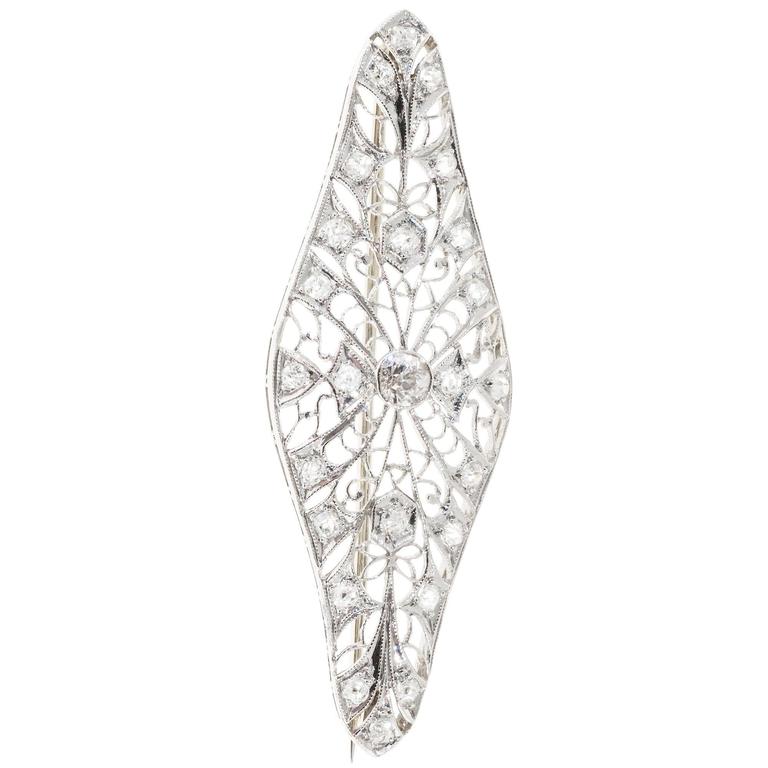 .48 Carat Diamond Platinum Filigree Edwardian Brooch In Good Condition For Sale In Stamford, CT
