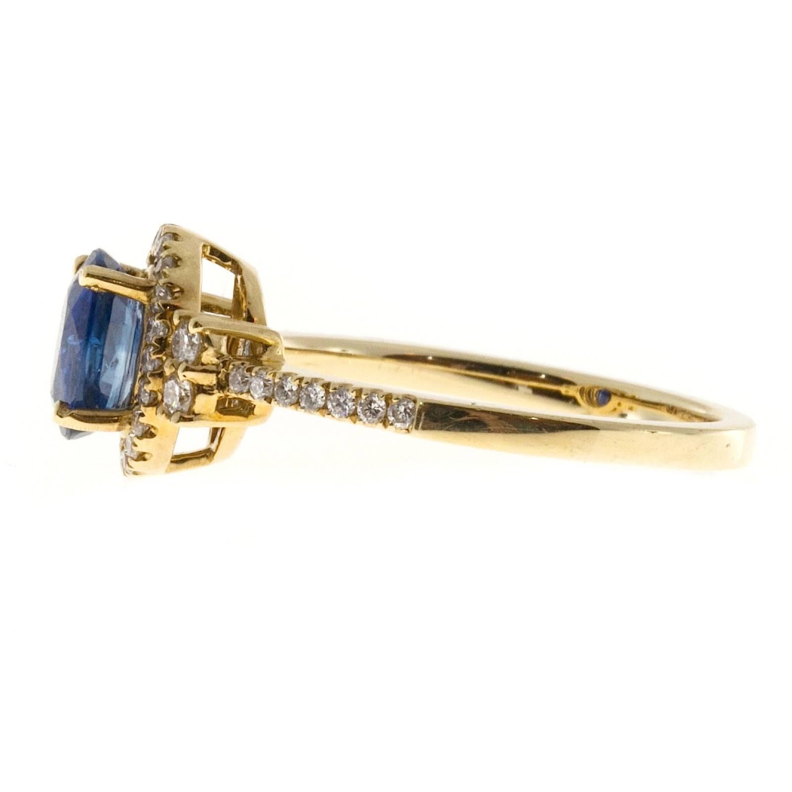 Women's Bright Oval Sapphire Diamond Halo Gold Engagement Ring