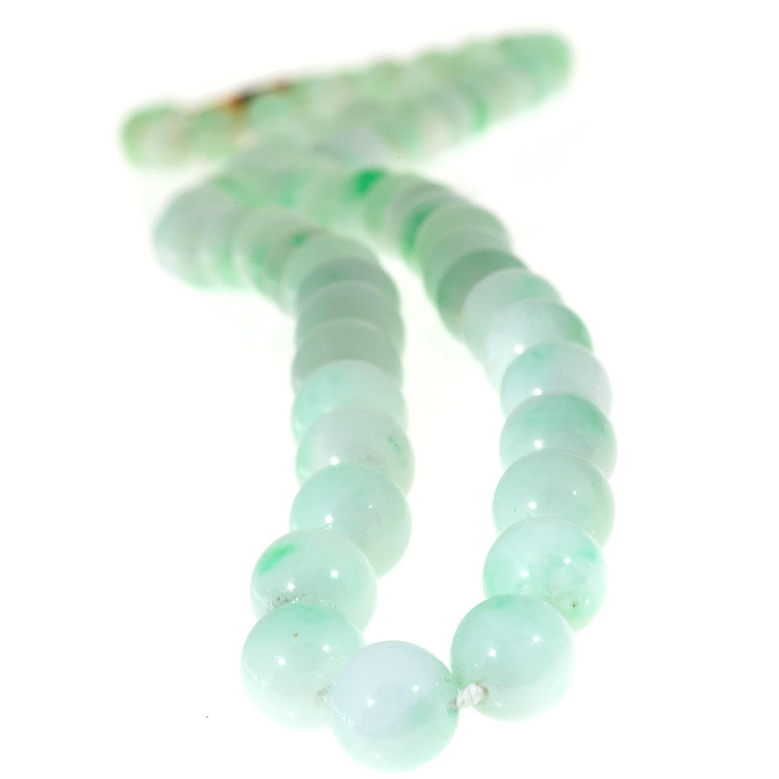 light green jade bead necklace