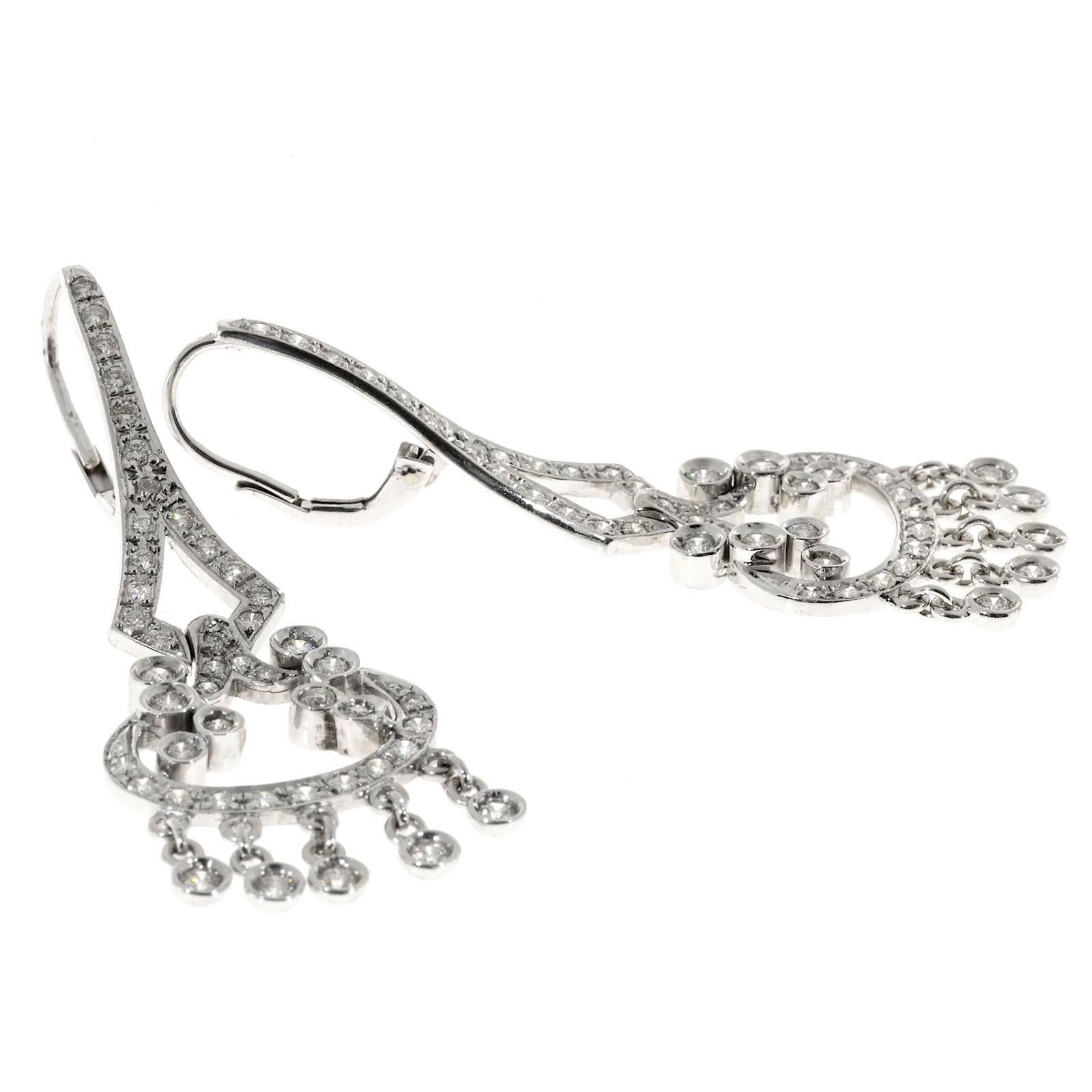 Diamond Gold Dangle Chandelier Earrings In Good Condition In Stamford, CT