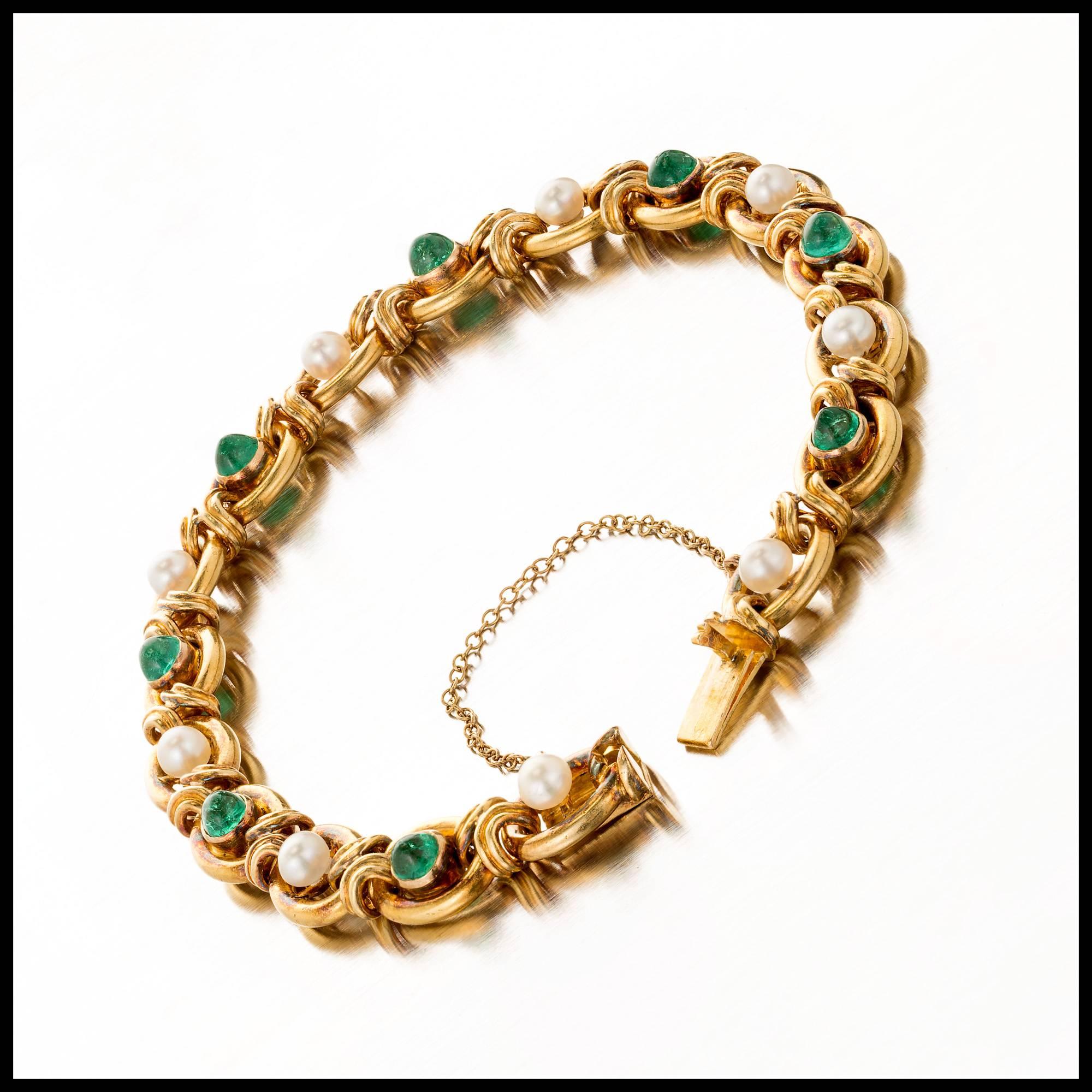 Natural Pearl Emerald Genuine Dome Gold Link Bracelet In Good Condition For Sale In Stamford, CT