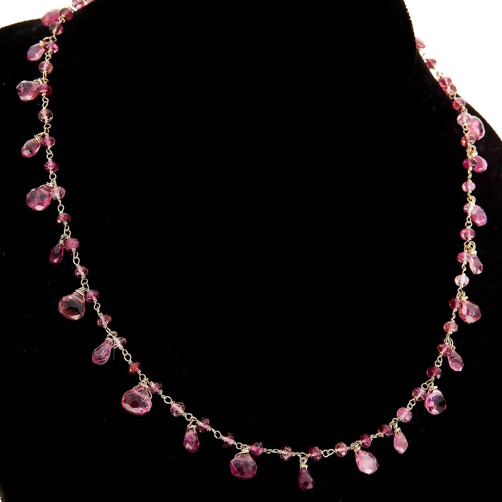 25.00 Carat Pink Tourmaline Briolettes Gold Wire Toggle Necklace In Good Condition In Stamford, CT