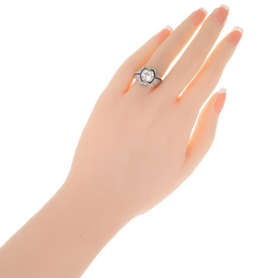 Bague de fiançailles en or et platine avec saphir et diamant de 1,65 carat en vente 1