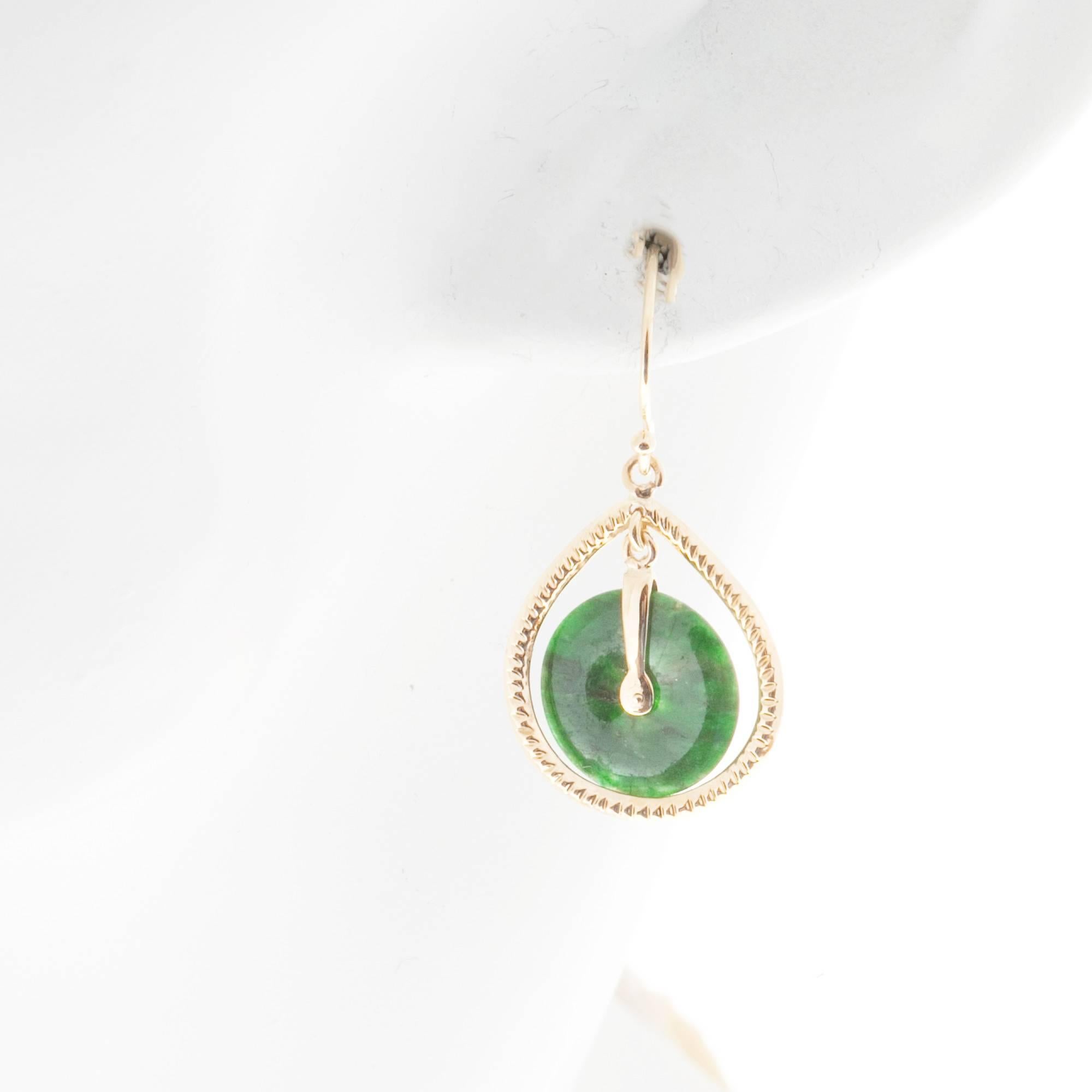GIA Certified Natural Round Jadeite Jade Gold Dangle Earrings In Good Condition In Stamford, CT