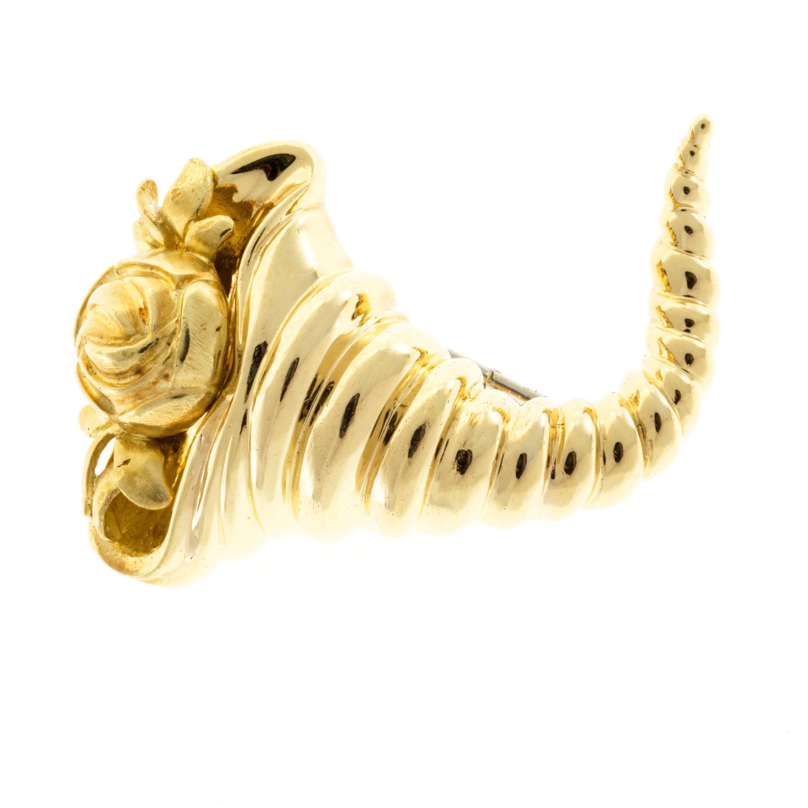 Tiffany & Co. Épingle en forme de corne d'abondance en or en vente 2