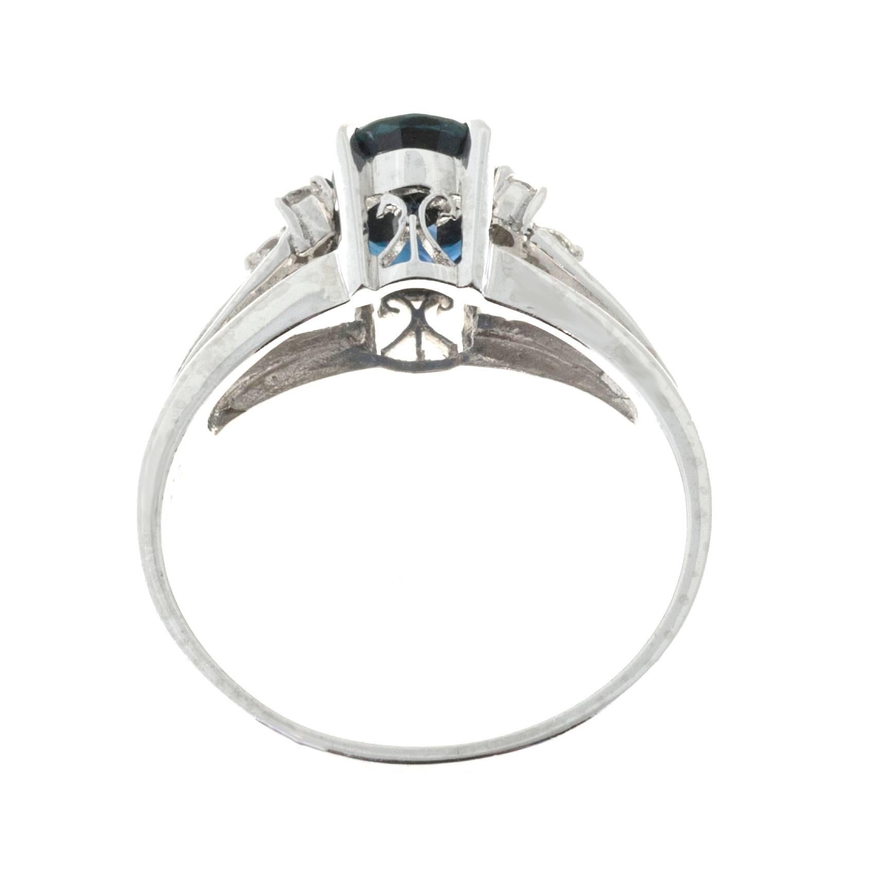 1.45 Carat Cornflower Oval Blue Sapphire Diamond Platinum Engagement Ring In Good Condition In Stamford, CT