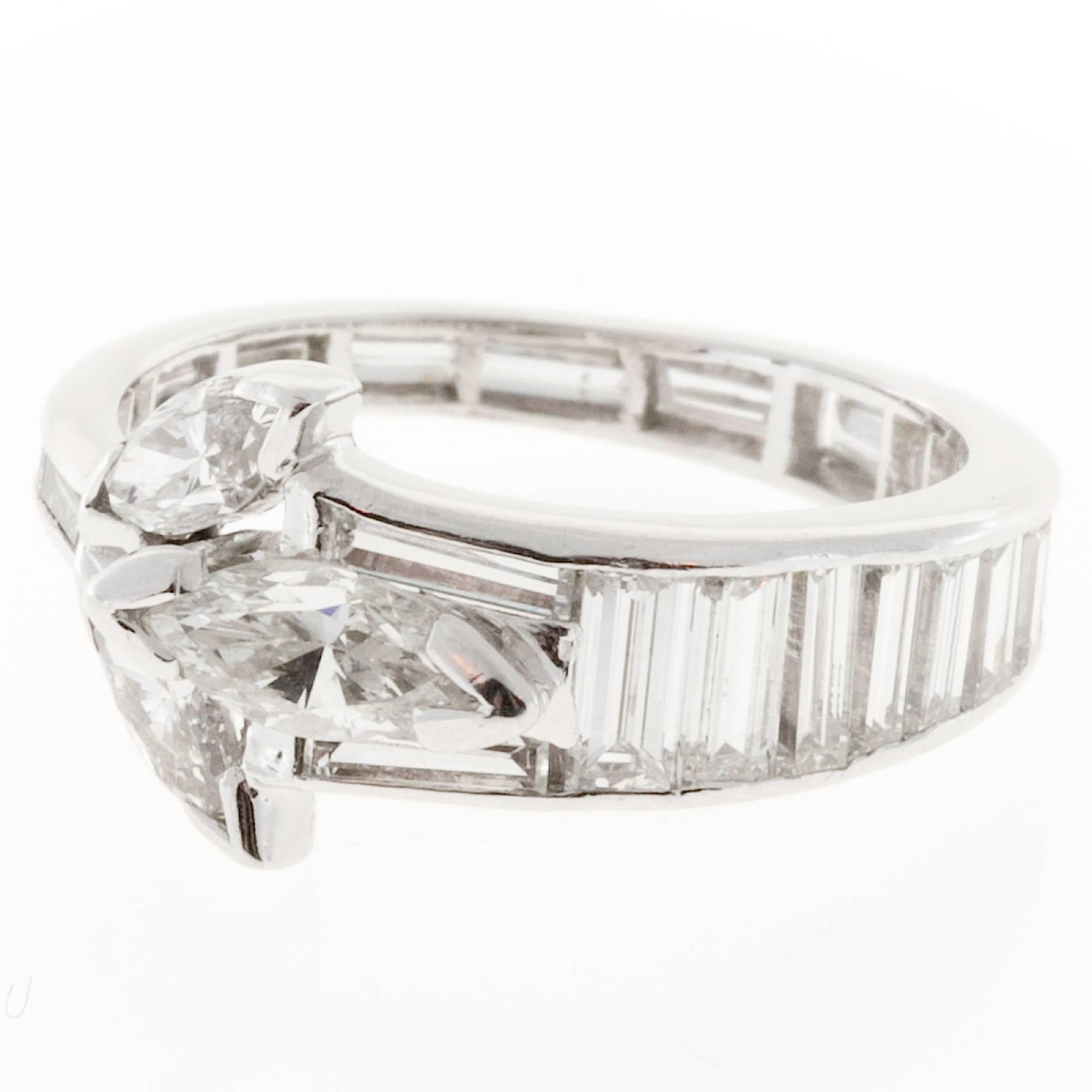 1.35 Carat Marquise Baguette Diamond Platinum Ring In Good Condition In Stamford, CT