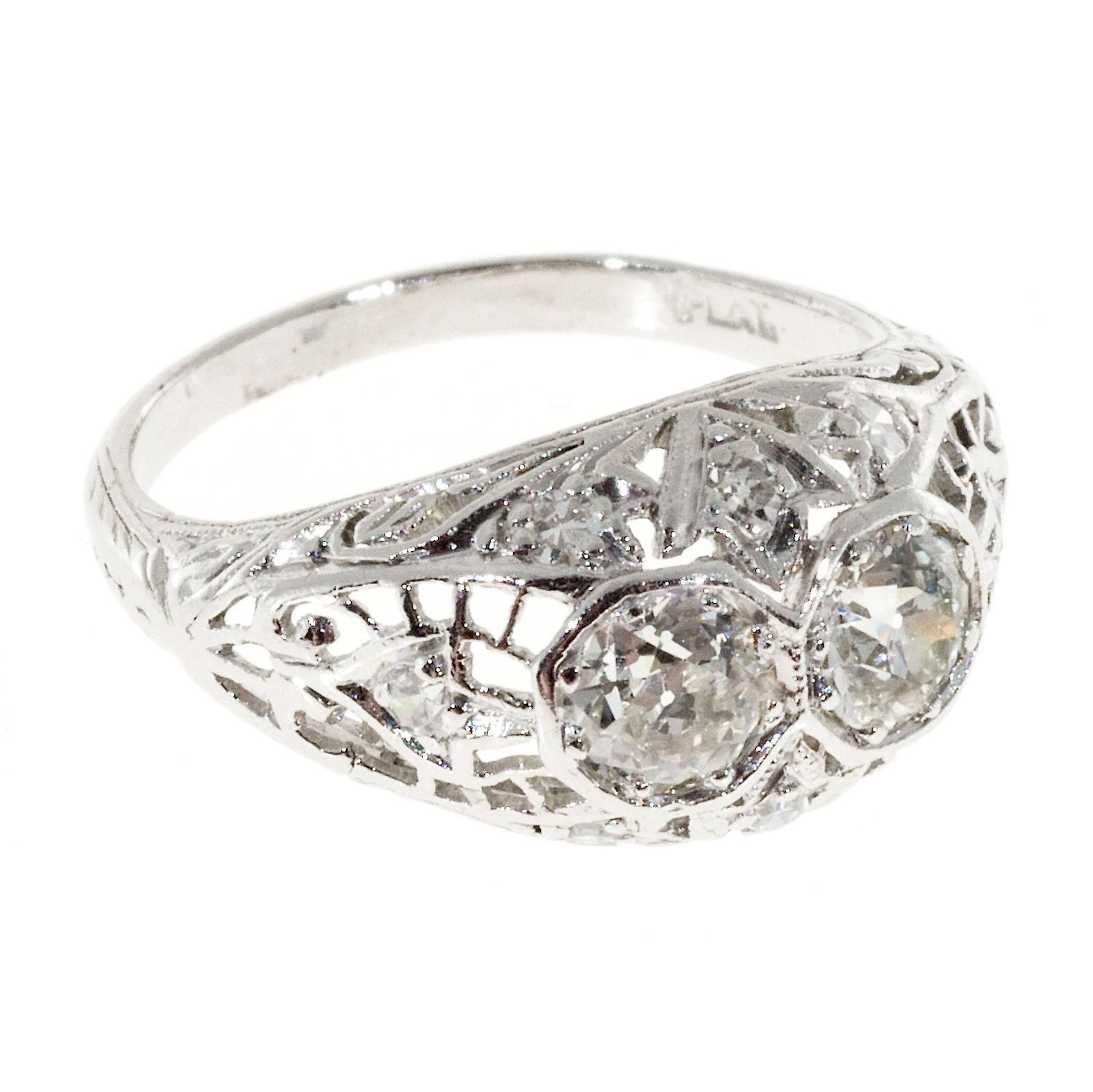 Platin-Verlobungsring mit filigranem Diamant-Kuppel im Art déco-Stil Damen im Angebot