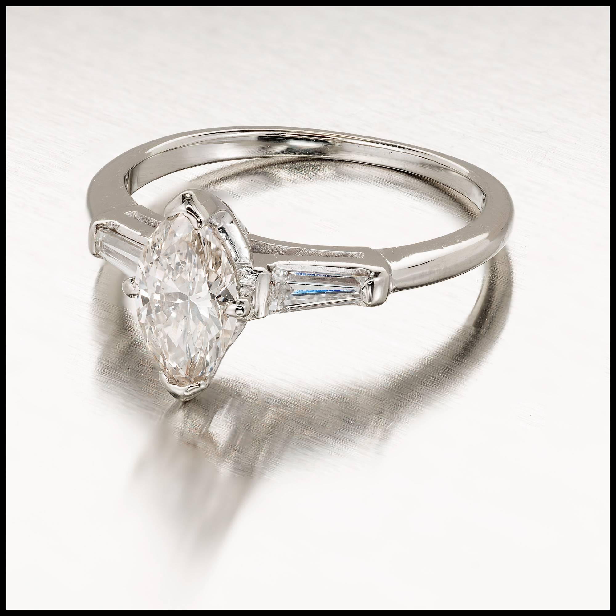 Bague de fiançailles en or à trois pierres avec diamant marquise brun clair de 0,69 carat Bon état - En vente à Stamford, CT