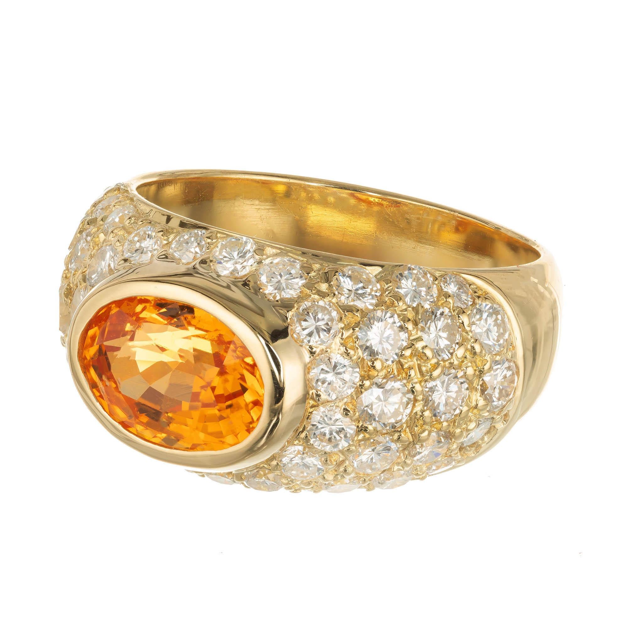 2,43 Karat Spessartit Granat Pavé Diamant Gold Kuppel Cocktail Ring (Ovalschliff) im Angebot