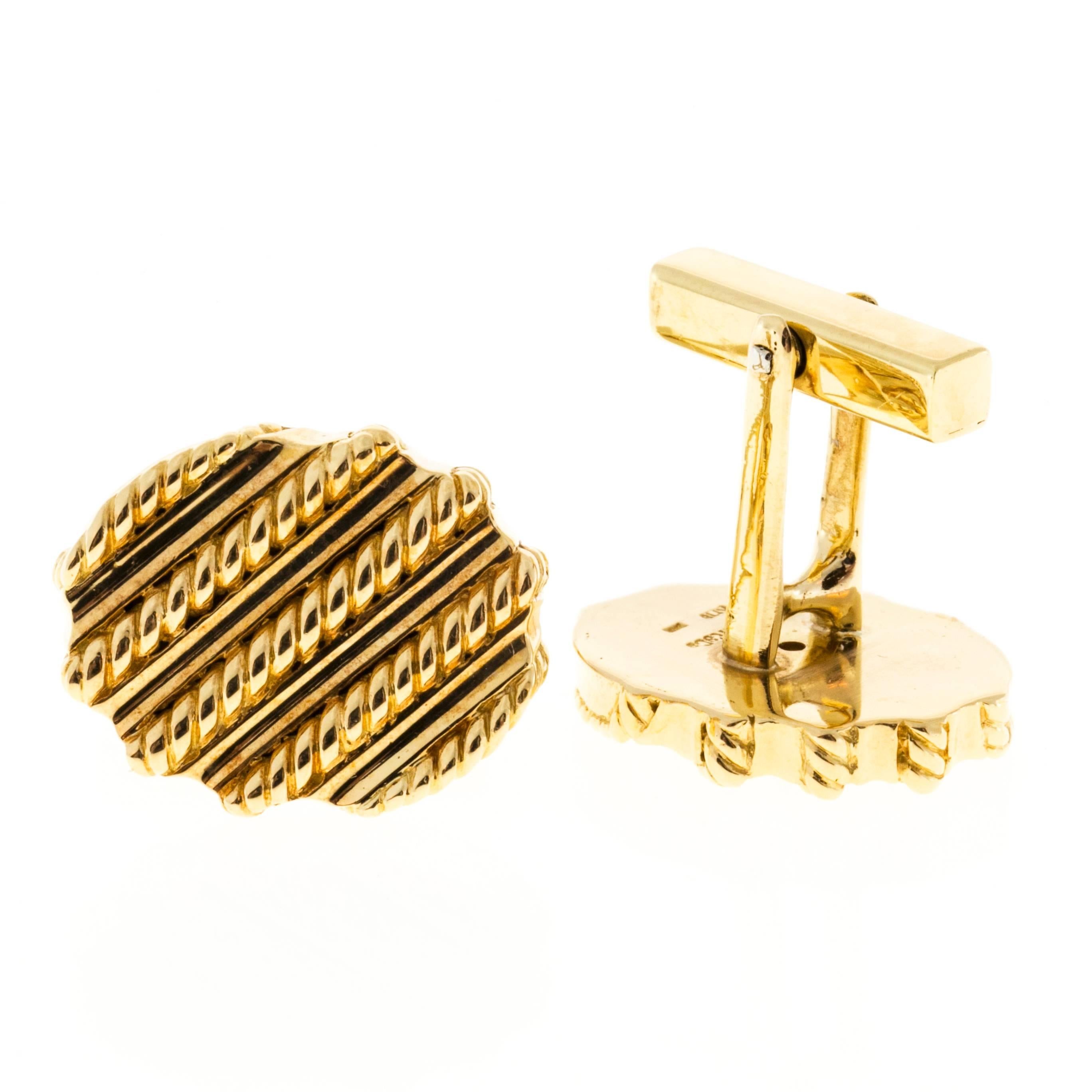 Tiffany & Co. Oval Gold Italian Twisted Wire Cufflinks In Good Condition In Stamford, CT