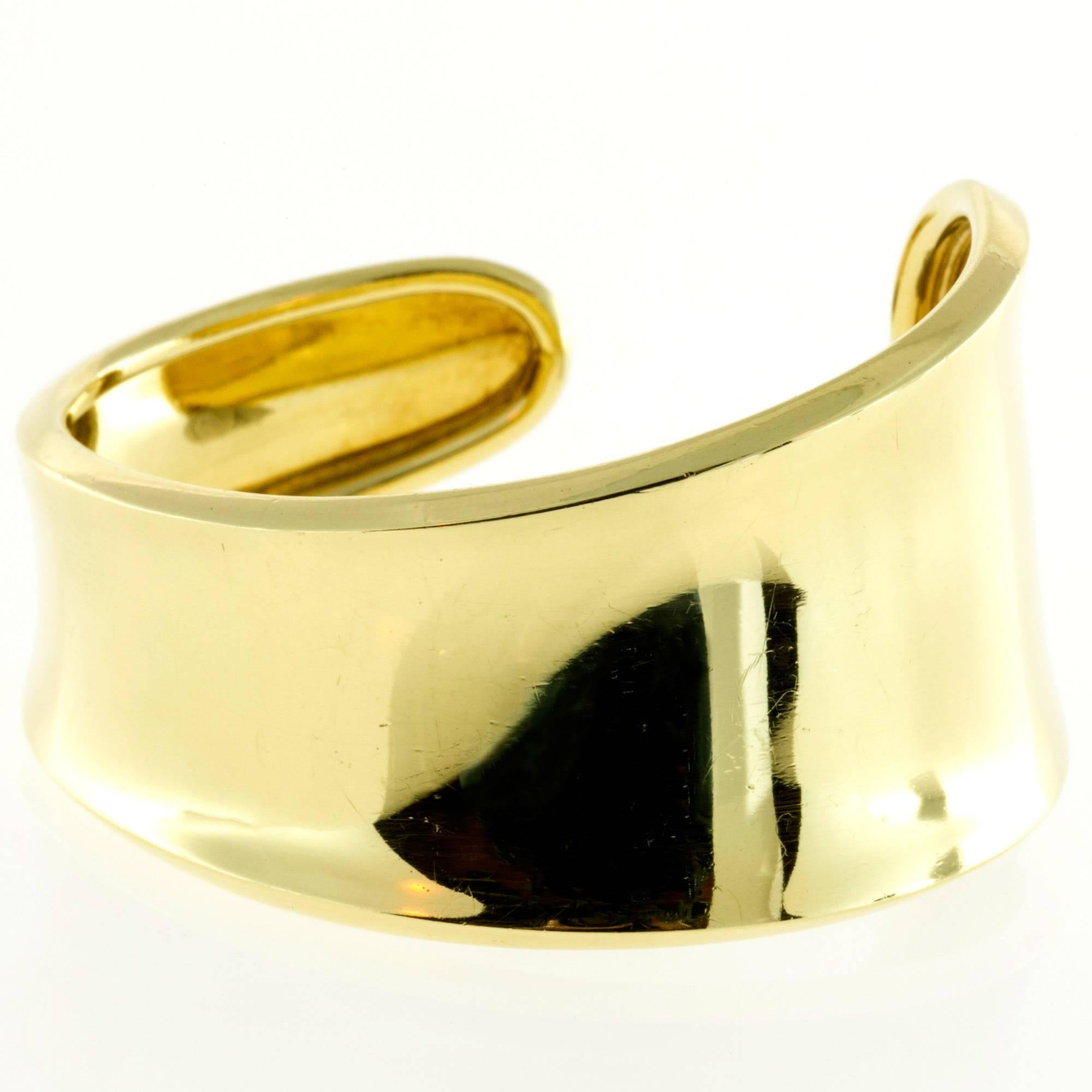 Robert Lee Morris Gold Rolled Edge Slip On Cuff Bracelelt In Good Condition In Stamford, CT