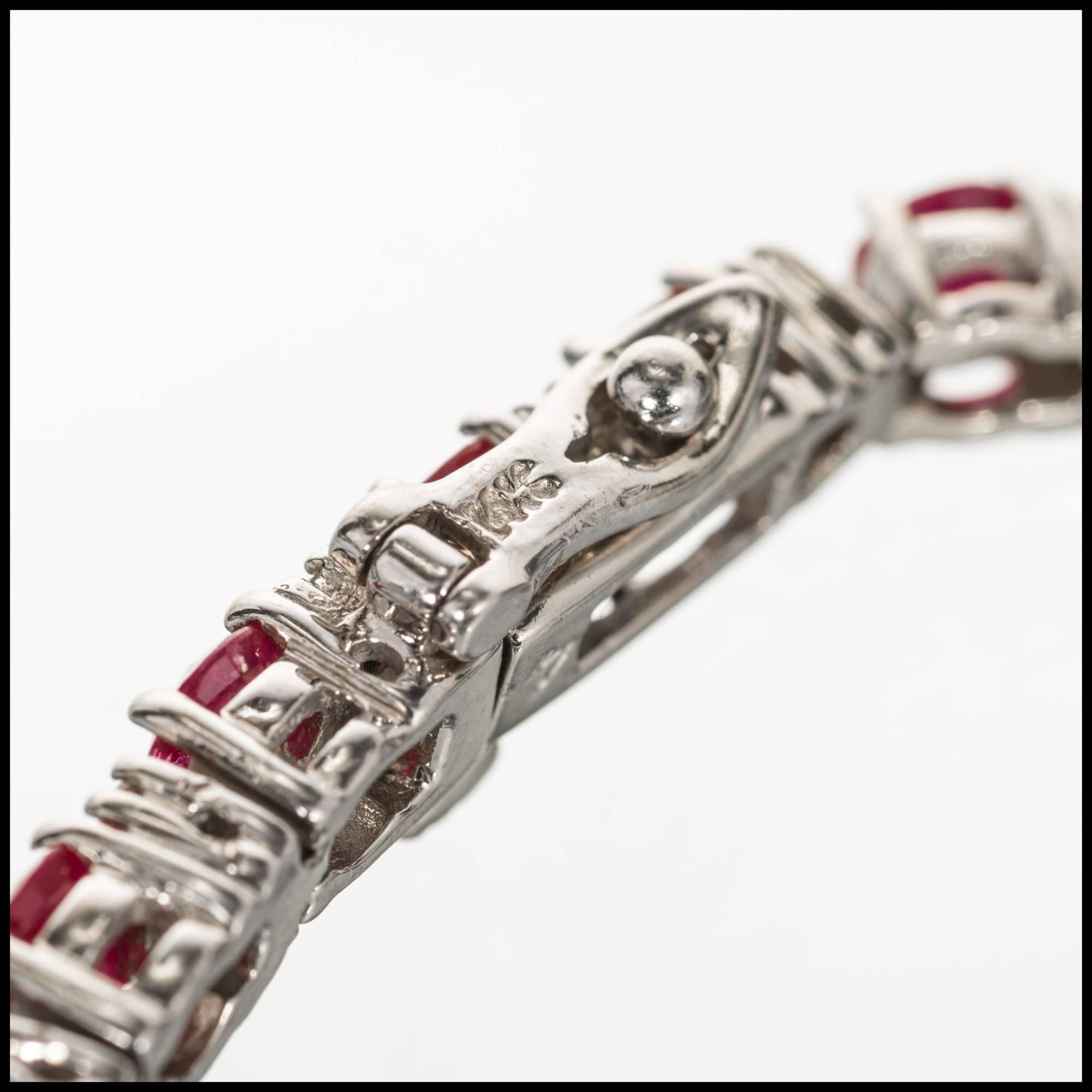 11.04 Carat Ruby Diamond Gold Tennis Bracelet In Good Condition In Stamford, CT