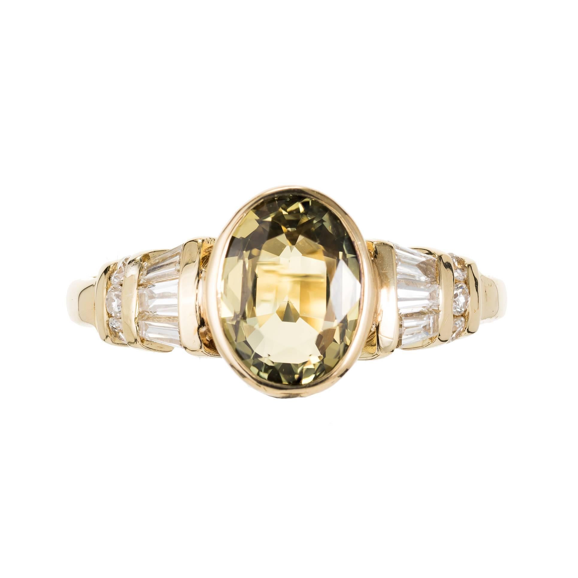 Peter Suchy 2.64 Carat Green Yellow Sapphire Diamond Gold Engagement Ring In Good Condition In Stamford, CT