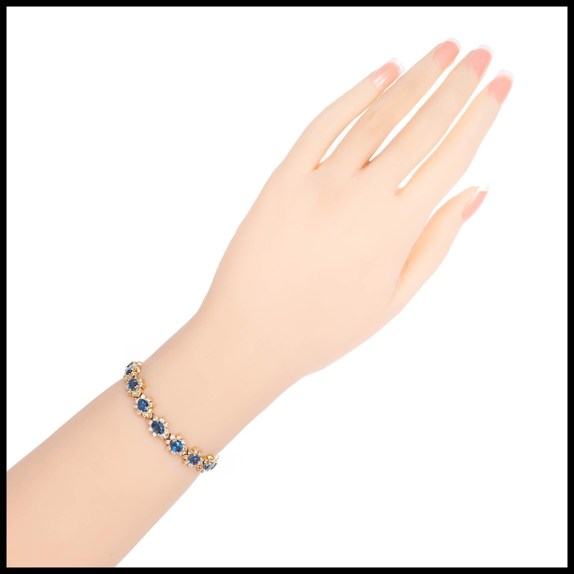 Women's 14.07 Carat Blue Sapphire Diamond Yellow Gold Bracelet For Sale
