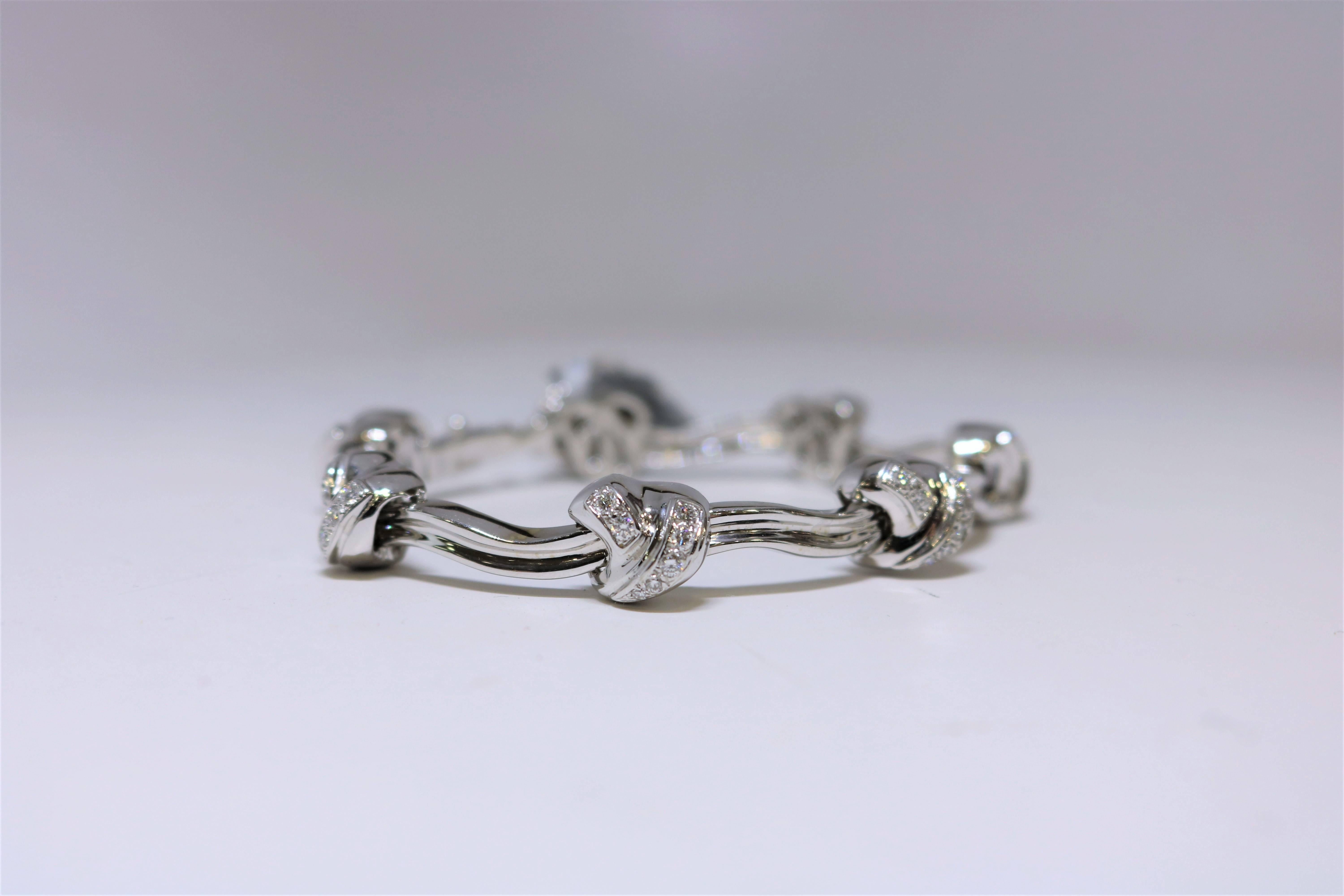Diamond Knot Bracelet In Excellent Condition For Sale In New York, NY