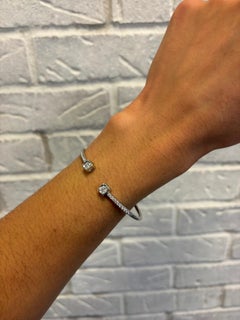 Bracelet ouvert « Le Cube » en or blanc et diamants de Dinh Van