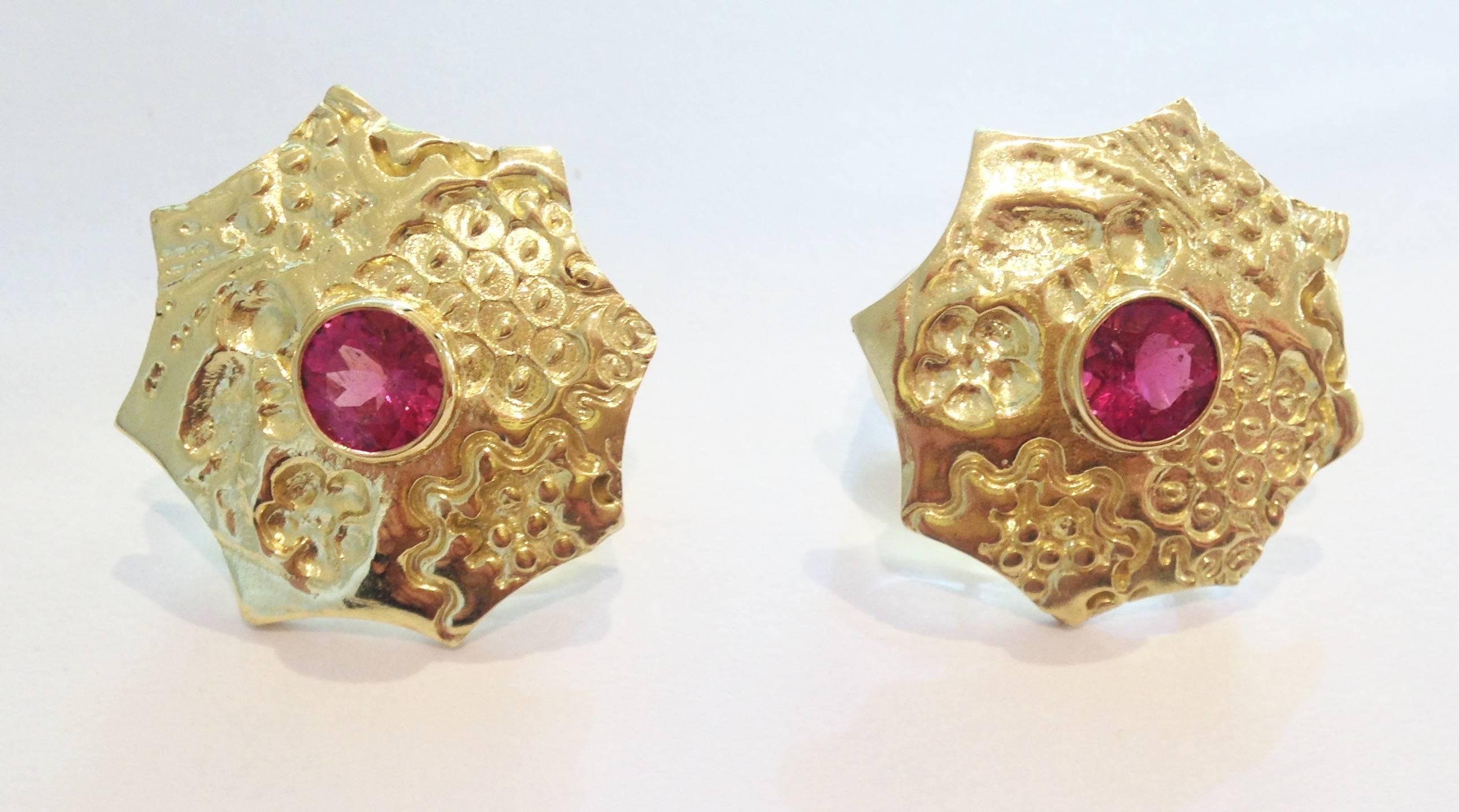 Red Tourmaline and 18k Gold Sea Urchin Earrings For Sale 1