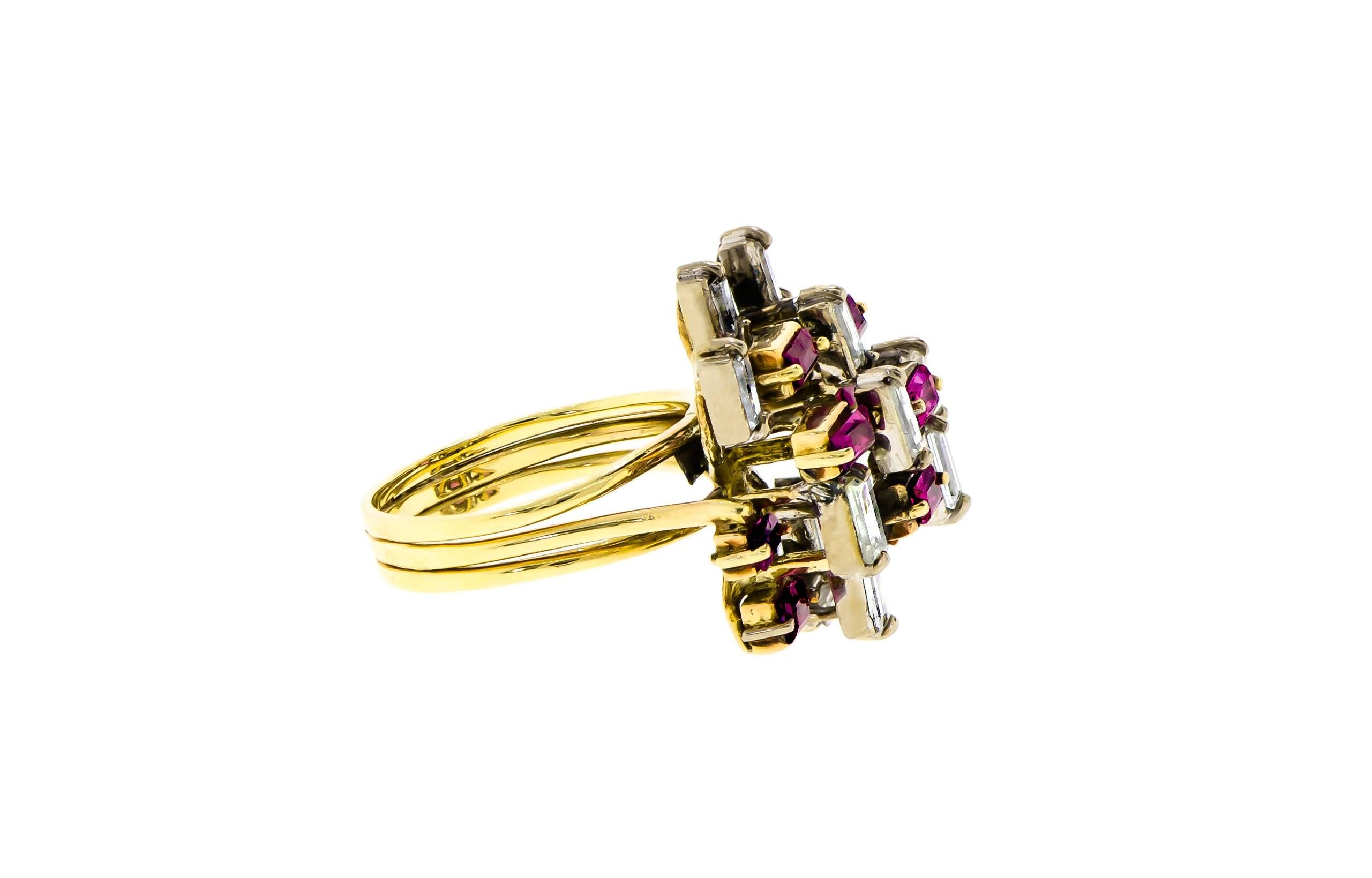 Vintage Abstract 1970s Ruby Diamond & Gold Ring In Excellent Condition In Lombard, IL