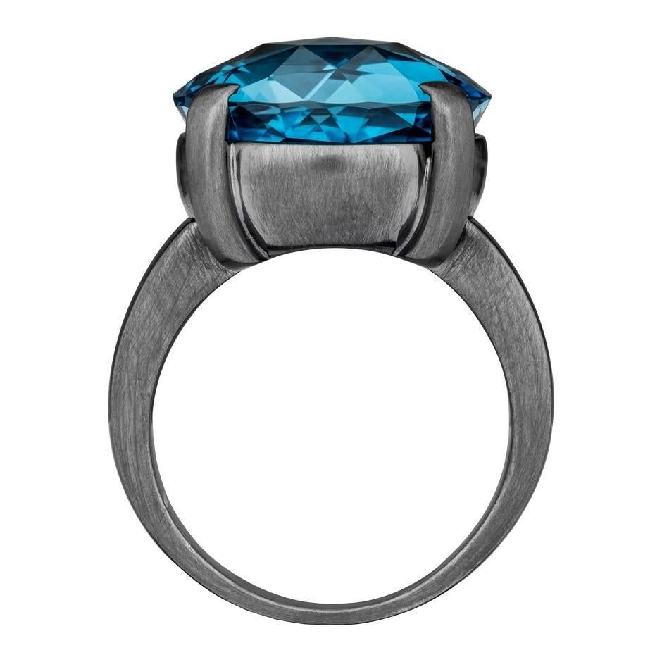 Contemporary Renesim Blue Topaz Matted Rhodium Plated White Gold Round Ring For Sale