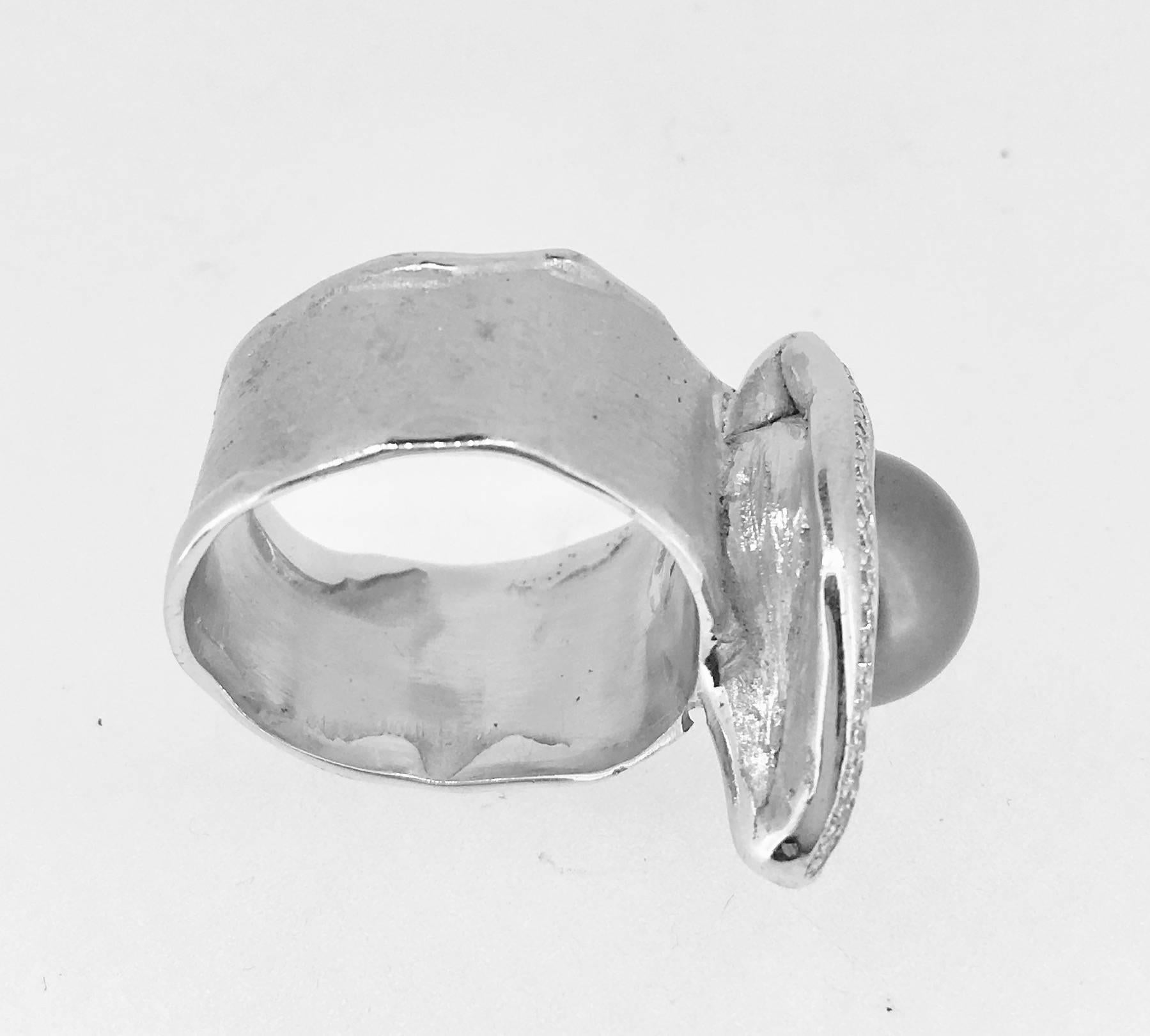 Art Deco S. Van Giel Diamonds and Grey Pearl Modern Ring For Sale