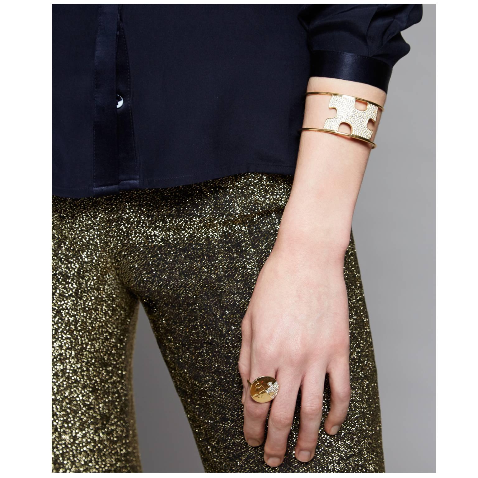 Paige Novick Missing Piece Diamond Pave 18k Yellow Gold Cuff Bracelet In New Condition For Sale In New York, NY