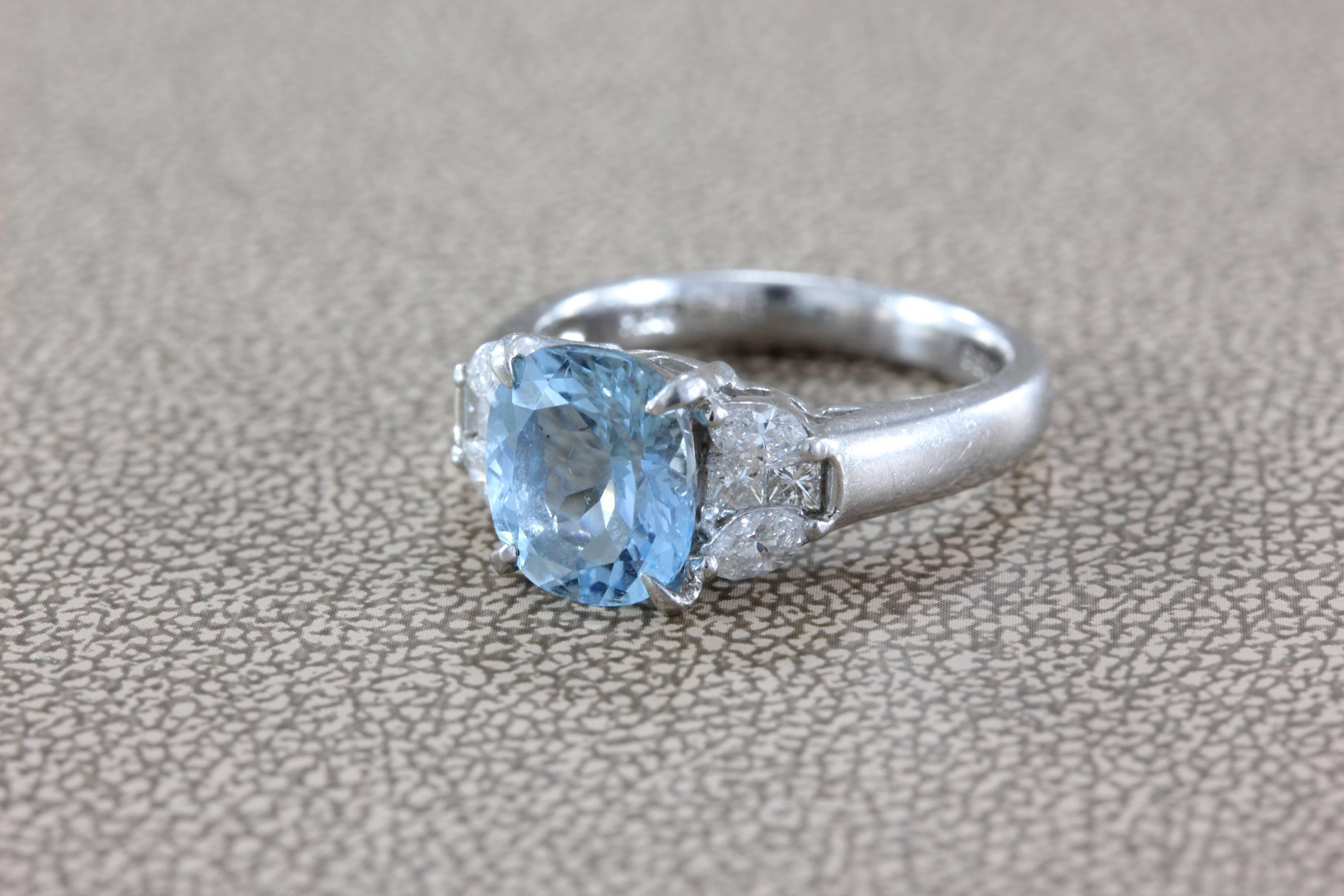 Gem Aquamarine Diamond Platinum Ring In New Condition For Sale In Beverly Hills, CA