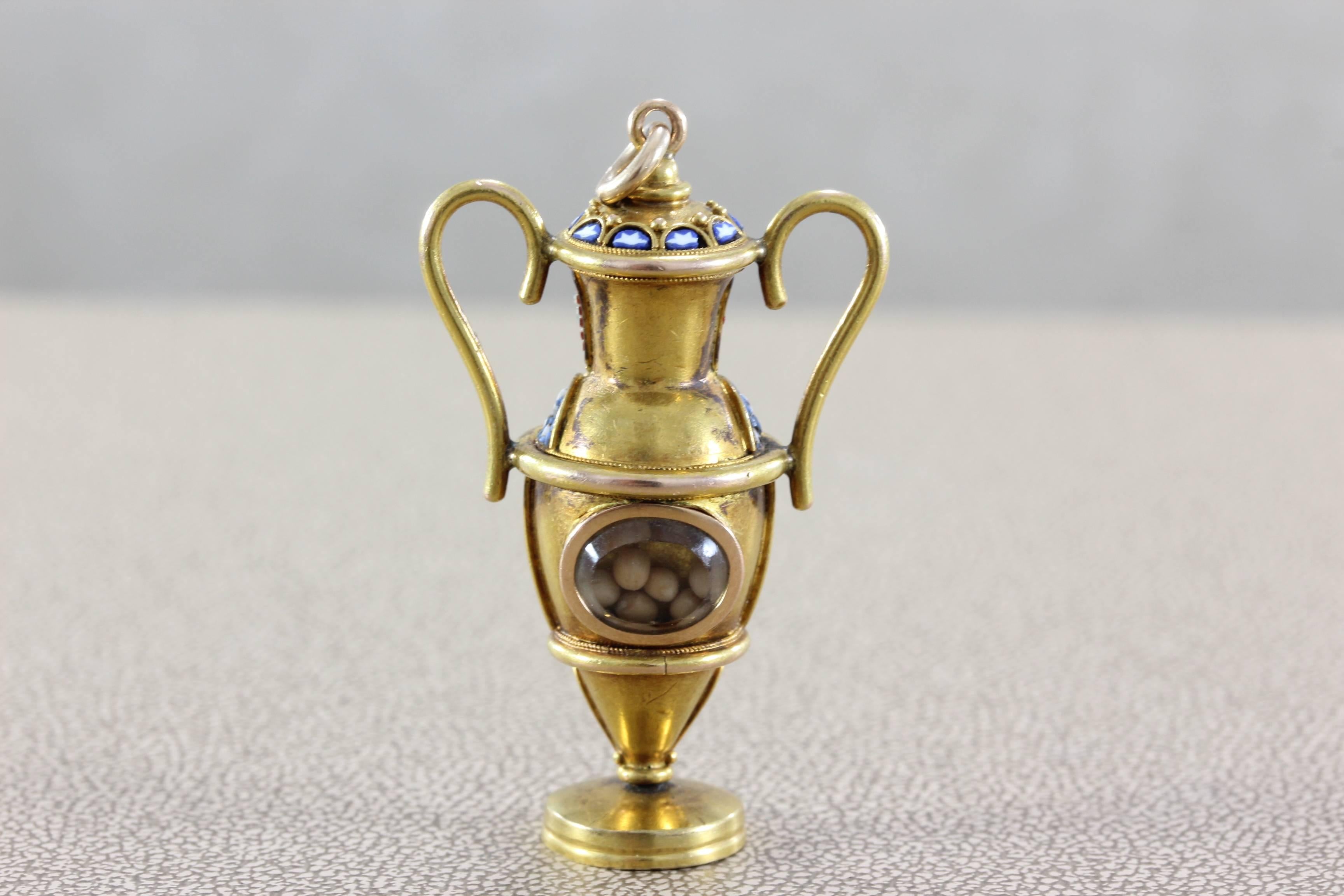 Victorian Micro Mosaic Gold Vase Pendant In Excellent Condition For Sale In Beverly Hills, CA