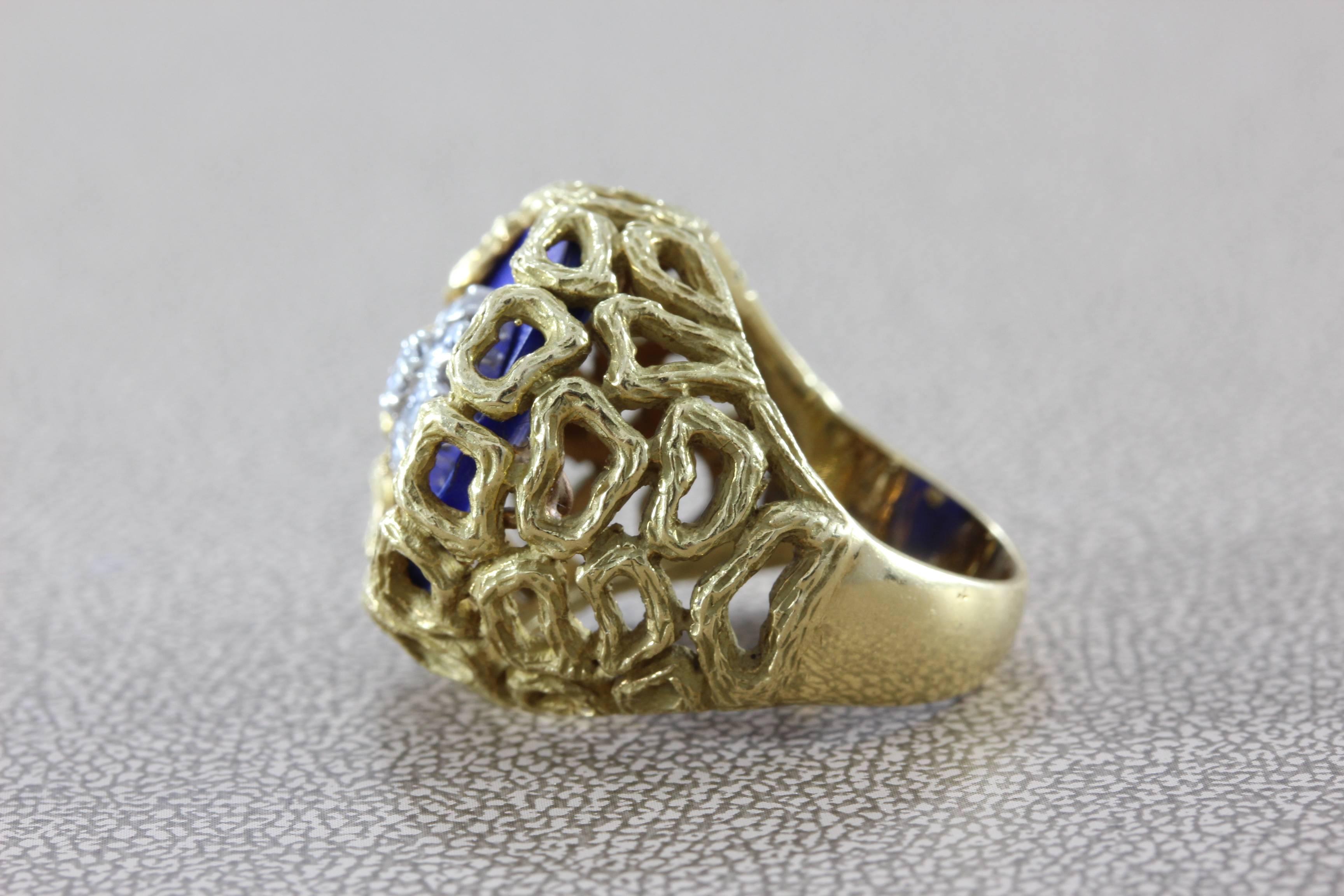 Lapis Lazuli Diamond Cluster Gold Ring In New Condition In Beverly Hills, CA