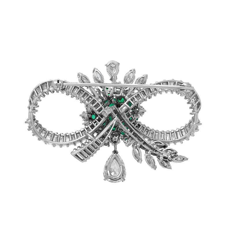 Mid-Century Emerald Diamond Platinum Bow Brooch In Excellent Condition For Sale In Beverly Hills, CA