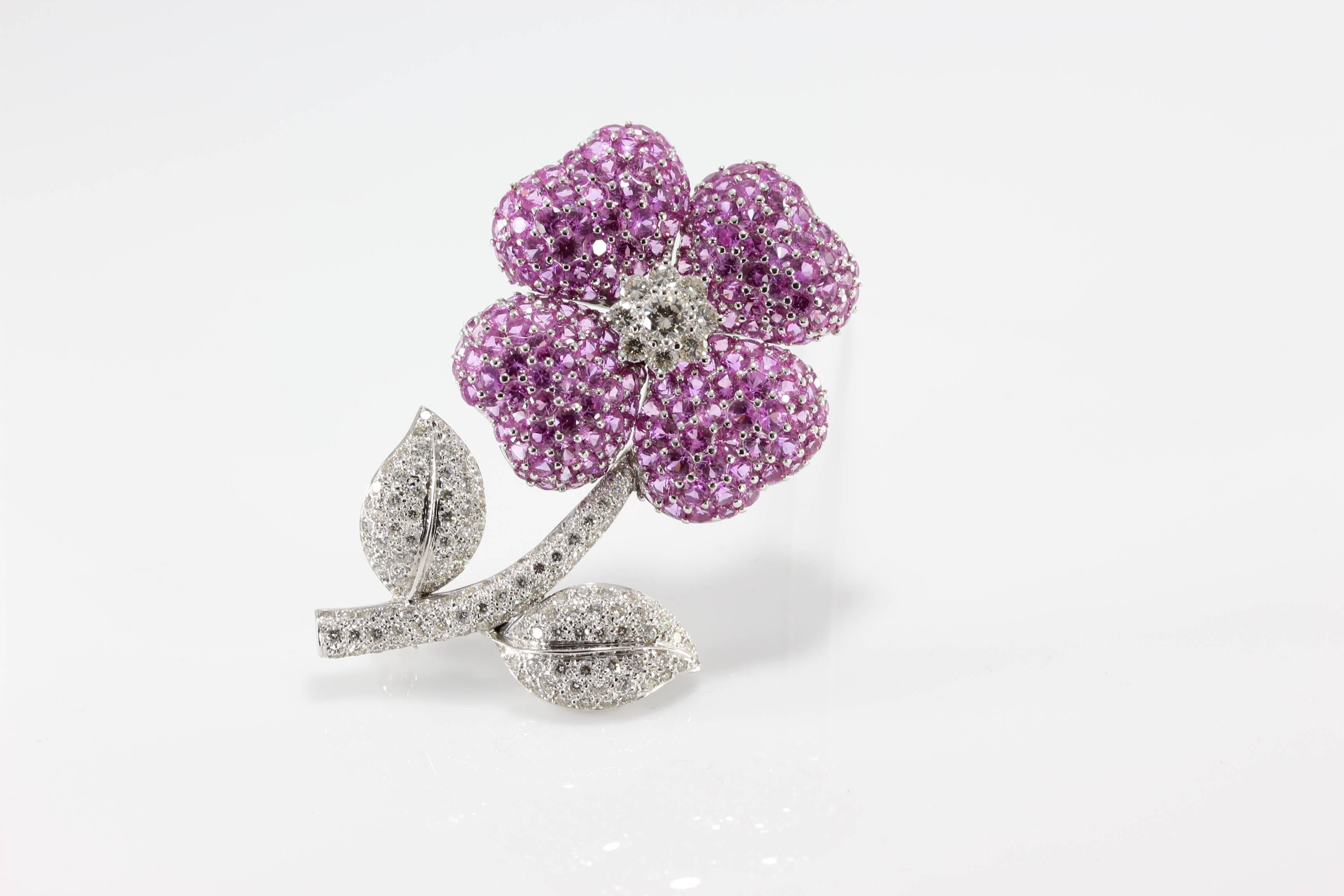 Pink Sapphire Diamond Gold Flower Brooch In New Condition In Beverly Hills, CA
