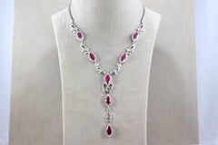 Collier de gouttes en or avec rubis et diamants