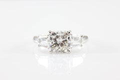 Anello di fidanzamento in platino con diamante a taglio radiante da 3,22 carati