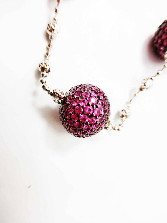 18K White gold Graduated Color SapphireYellow Gold Ball Necklace For Sale at 1stDibs