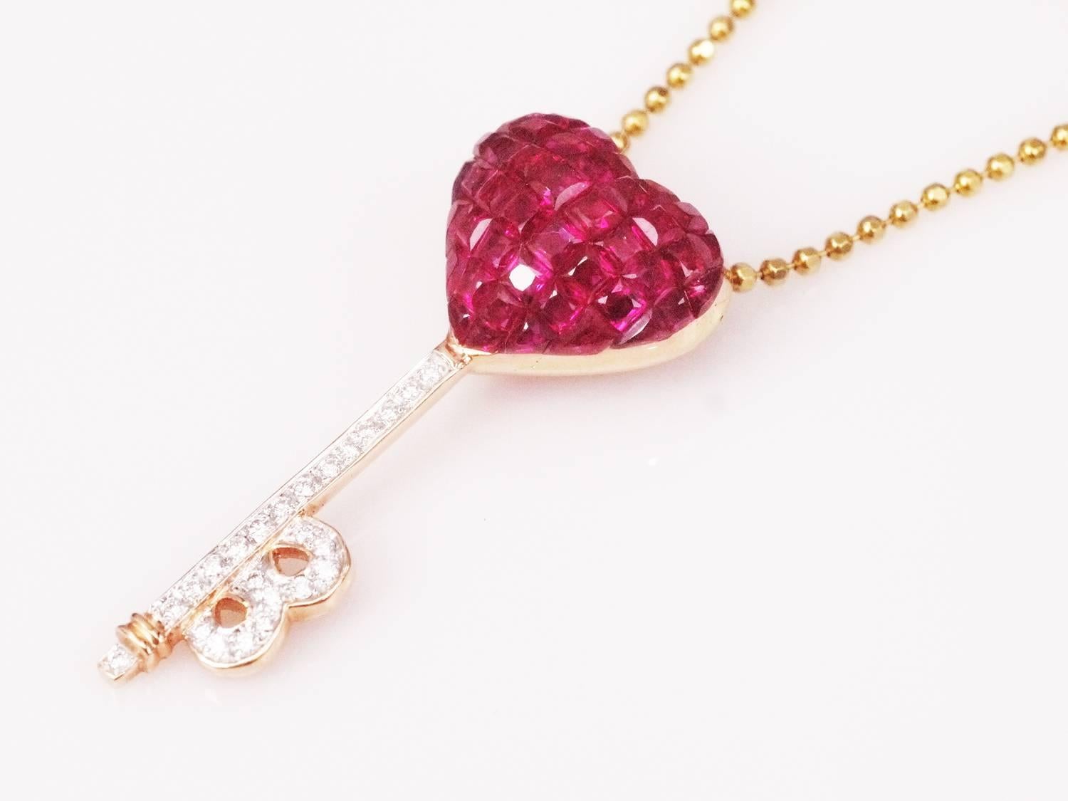 A dream of heart key for Valentine's day is a very nice looking.The invisible ruby heart shape of pendant made in 18k Rose gold.We made in very neat detail and workmanship. Top quality of ruby that is deep red and sparking use 6.12 ct
Diamond H VS