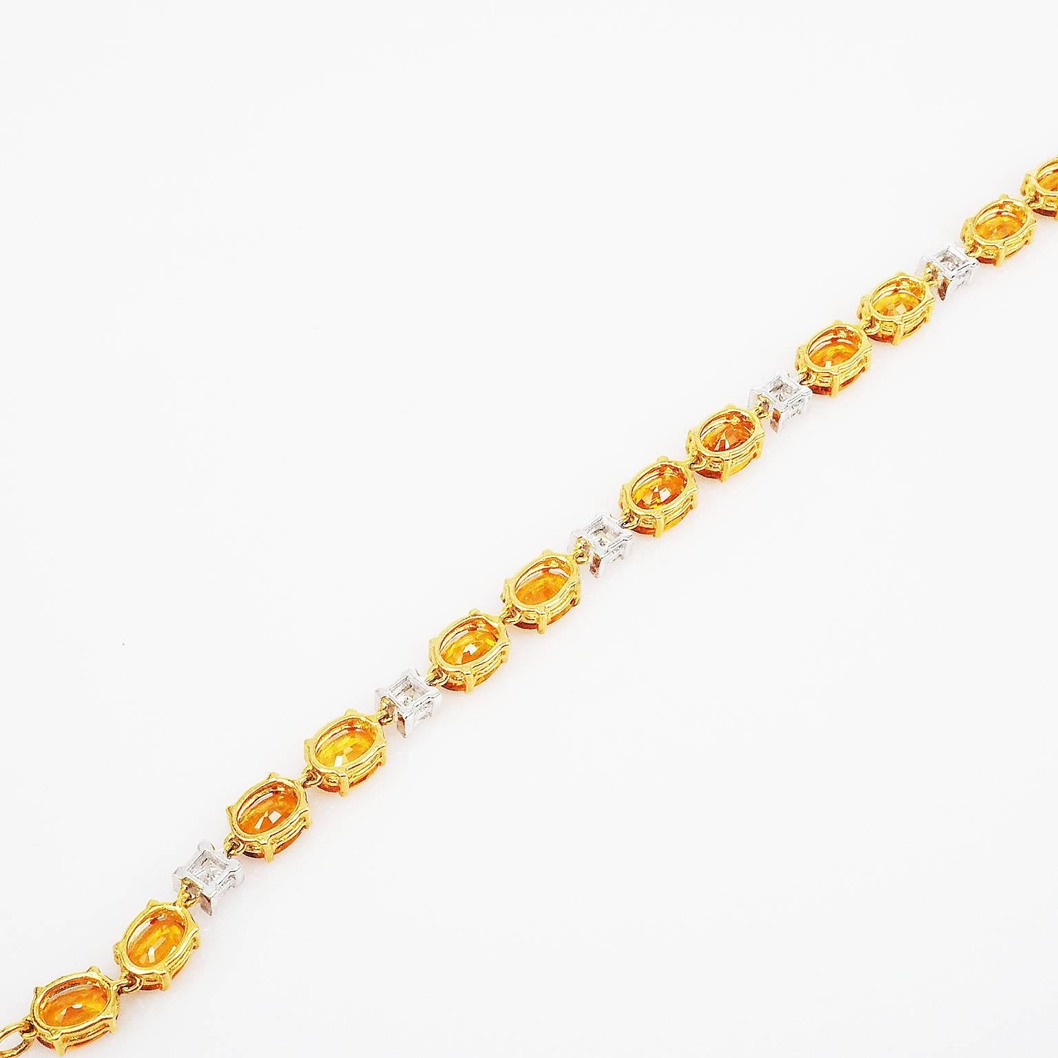 The simply elegant oval yellow sapphire bracelet which compose of 11.91 ct of yellow sapphire and the princess cut diamond 1.39 ct H VS quality.It is easy to wear as the daily time and cocktail time.