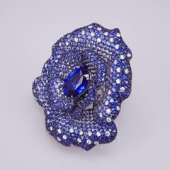 18 Carat White Gold Sapphire Large Rose Cocktail Ring