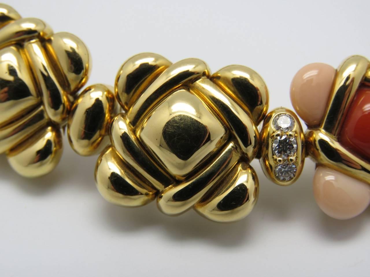 1970s Van Cleef& Arpels Coral Diamond Yellow Gold Necklace. 3