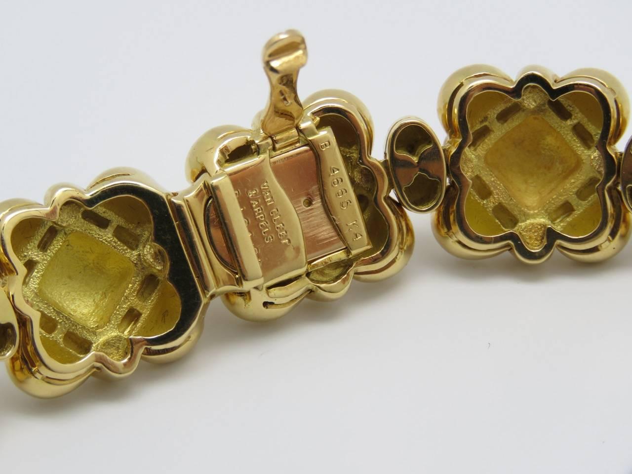 1970s Van Cleef& Arpels Coral Diamond Yellow Gold Necklace. 1