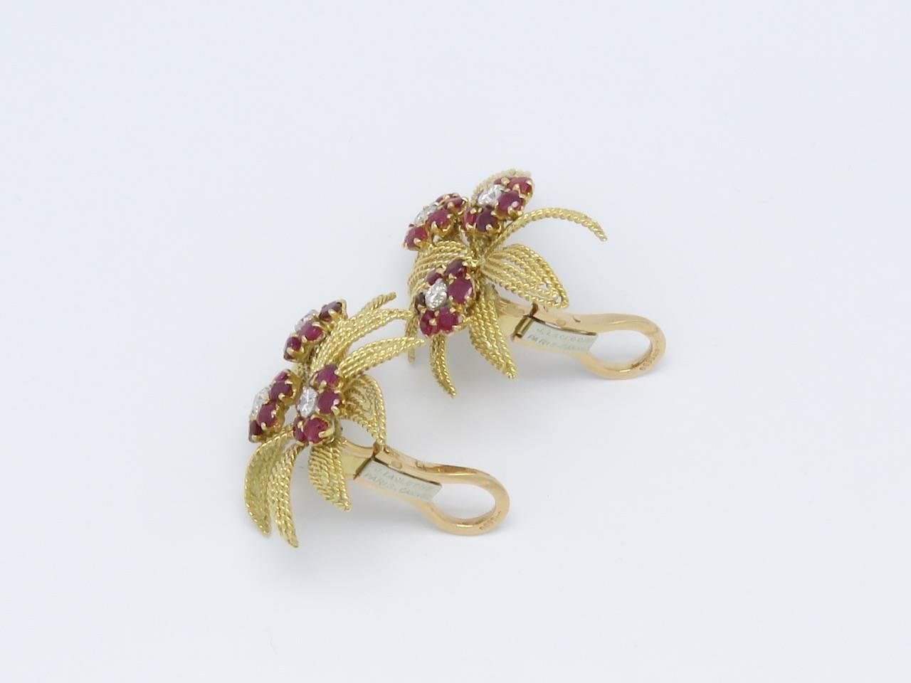 1950s J.Lacloche Diamonds and Ruby Gold  Earrings Brooch Set. For Sale 3