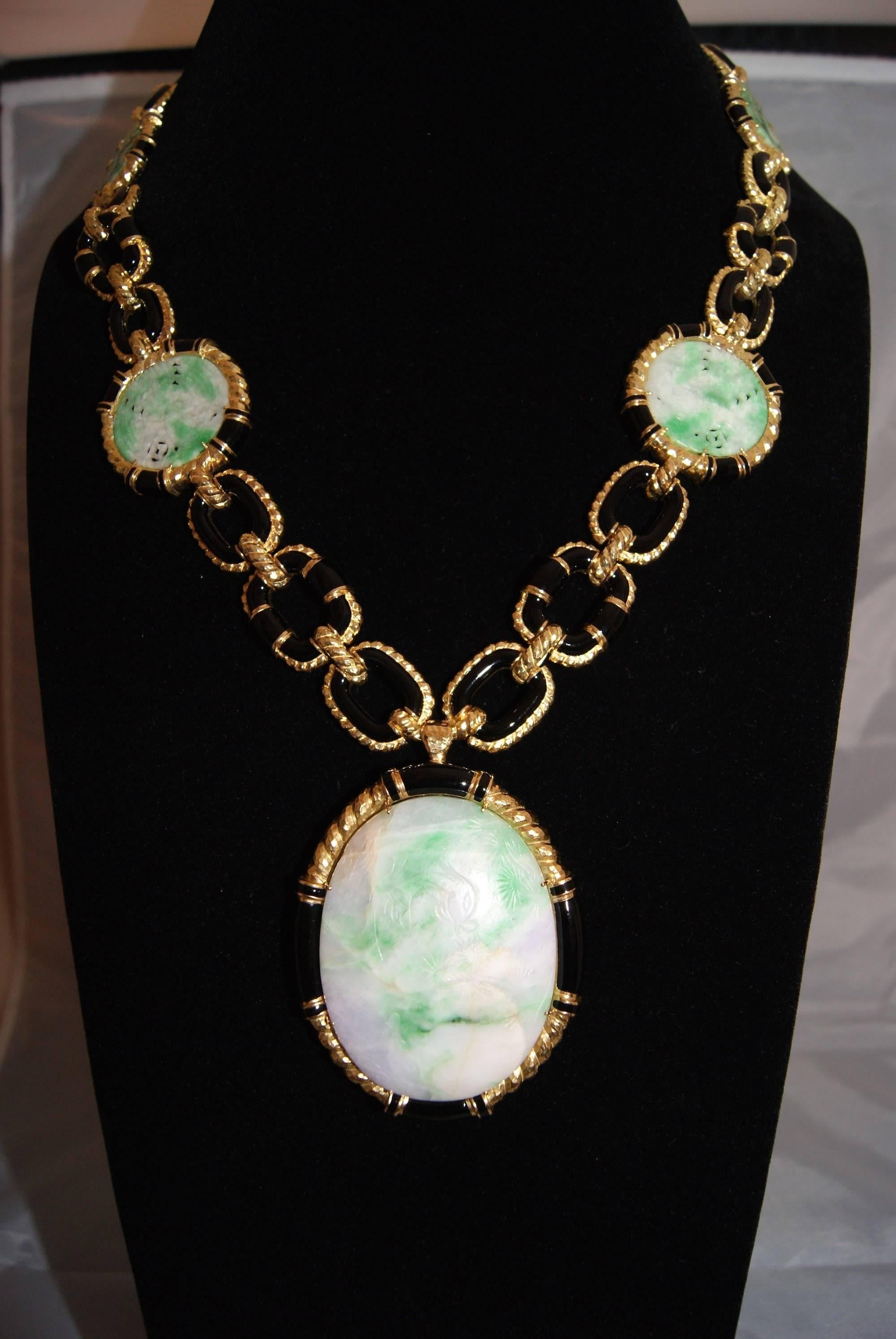 1970s David WEBB 18 k Yellow Gold, Jade and  Onyx Chain.  In Good Condition In Beziers, FR